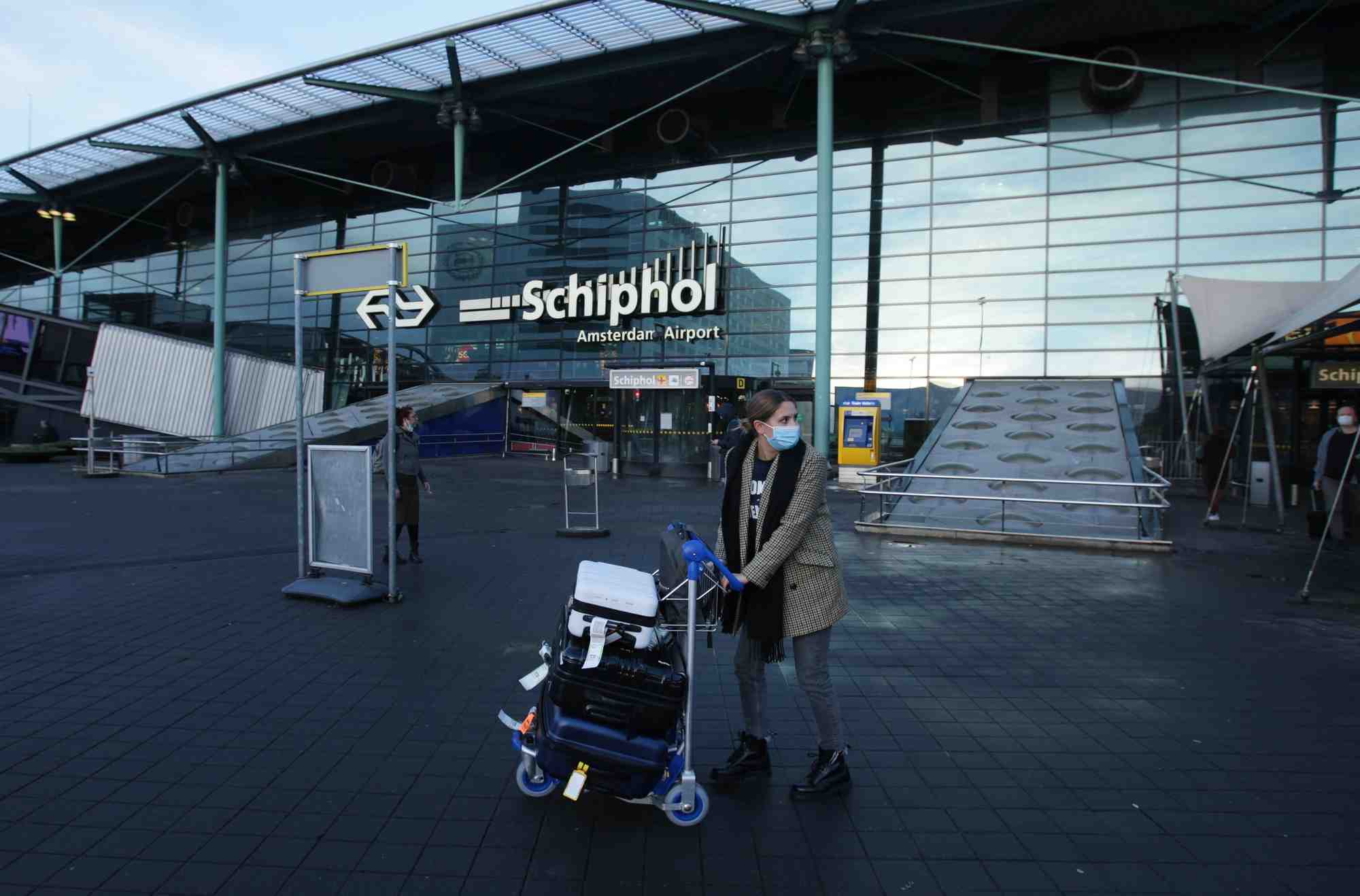 Omicron, Schipol, Amsterdam, variant, Covid-19