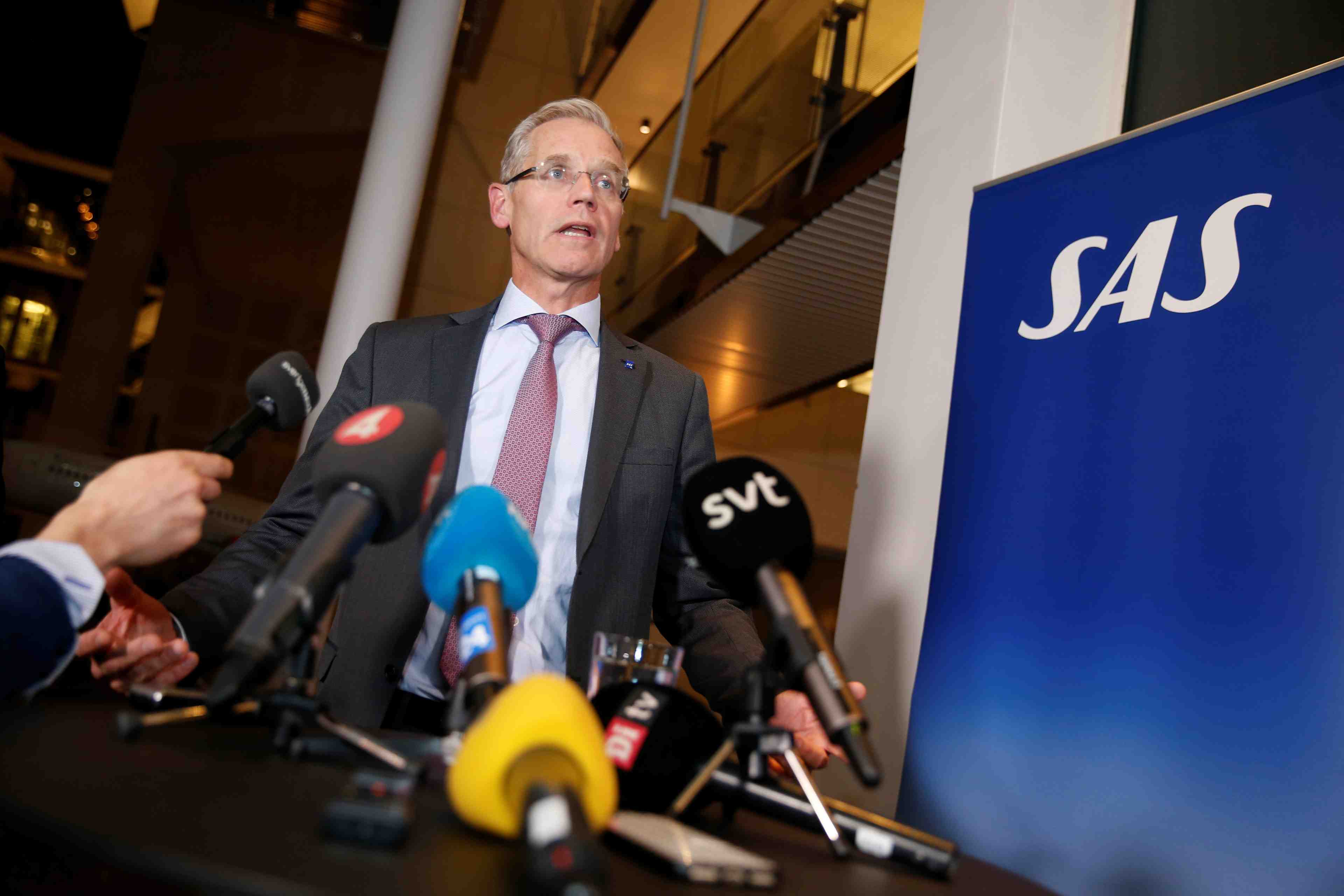 Les pilotes de la compagnie aerienne sas mettent fin a leur greve