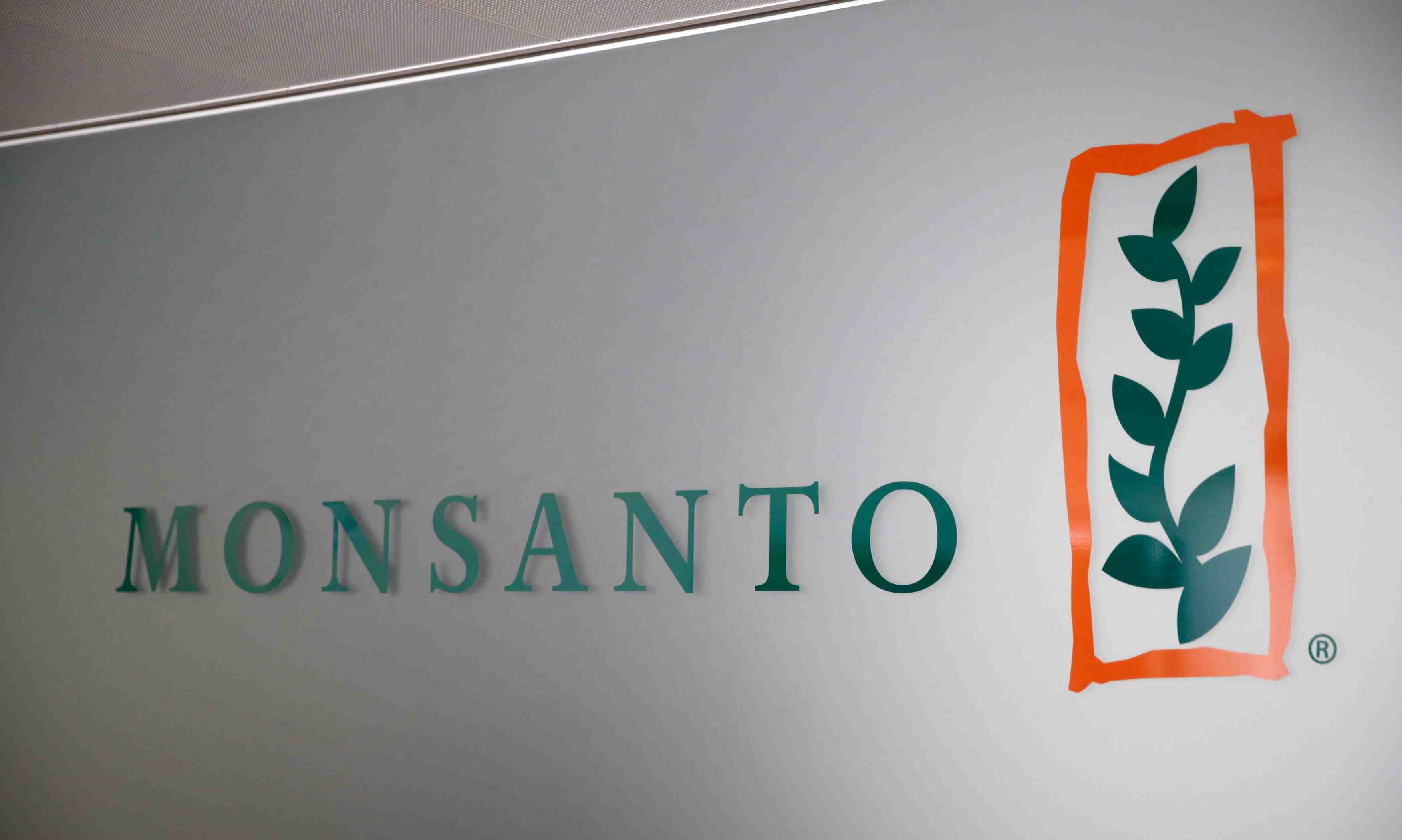 Des personnalites francaises fichees par monsanto