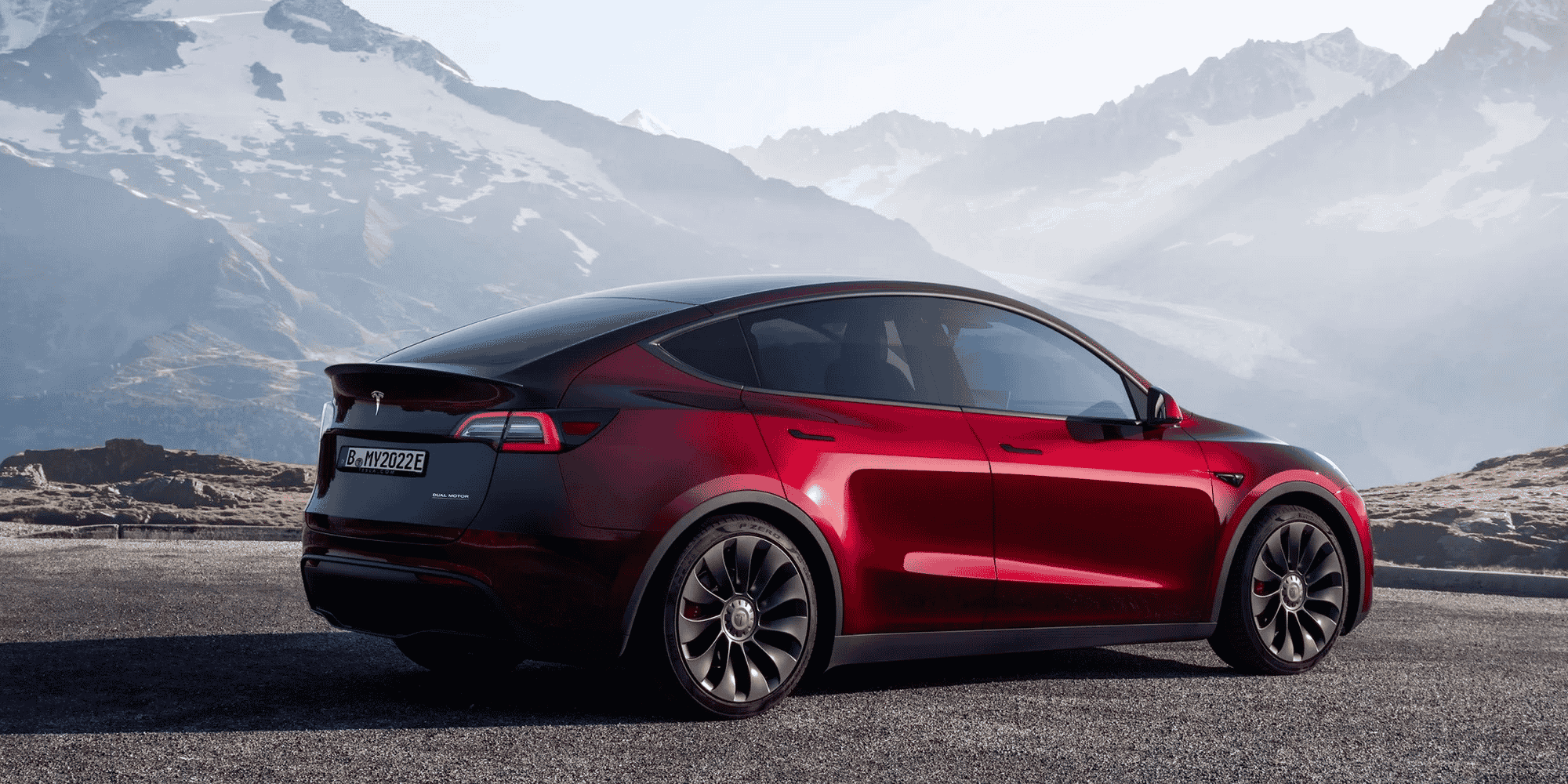 Le Model Y a été commercialisé à 1,23 million d'exemplaires et 2023 contre 1,07 million pour le Rav4 de la marque japonaise. C'est la première fois qu'un véhicule électrique arrive en tête du classement mondial des ventes.