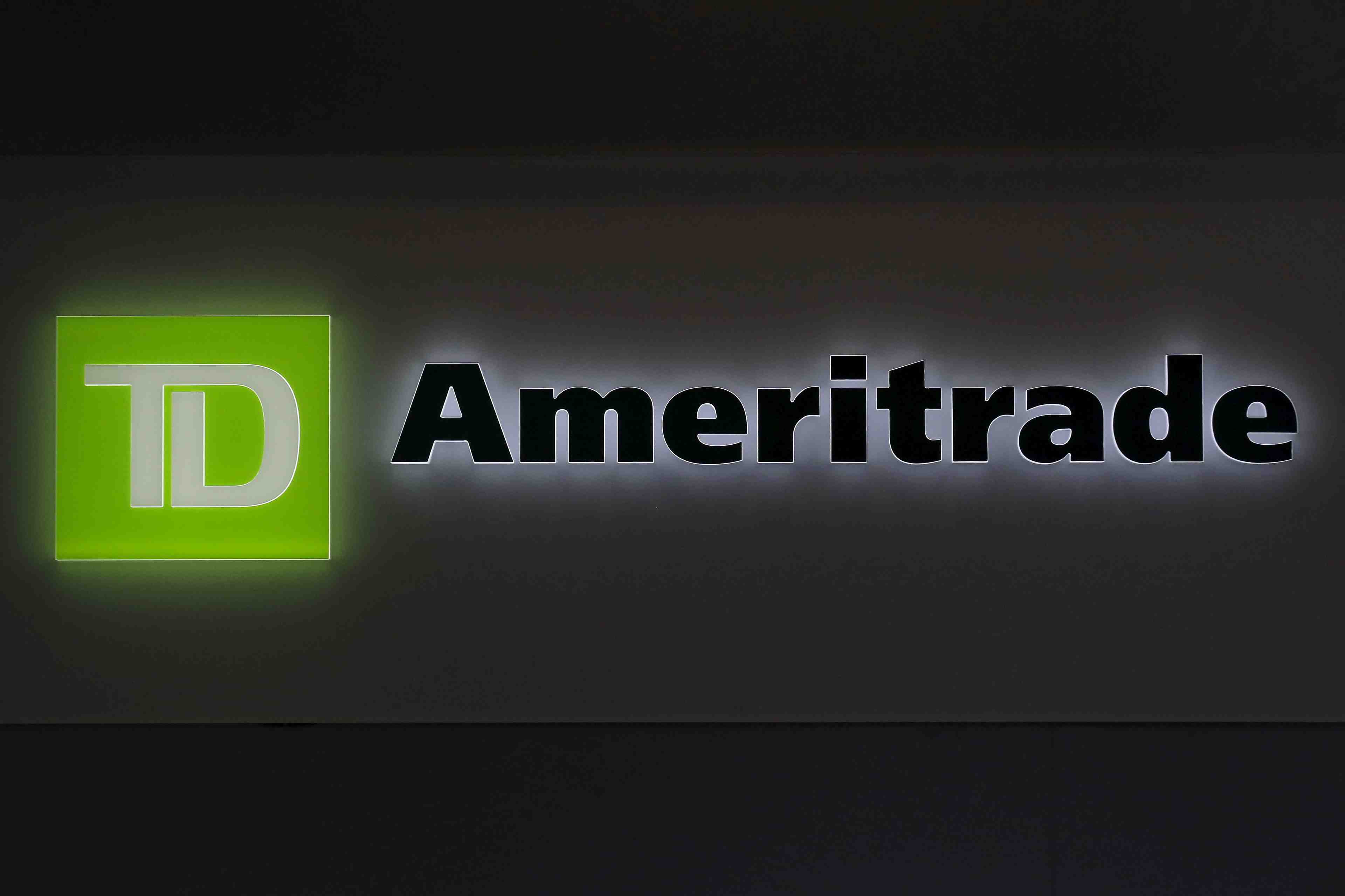 Le courtier charles schwab rachete td ameritrade pour 26 milliards de dollars