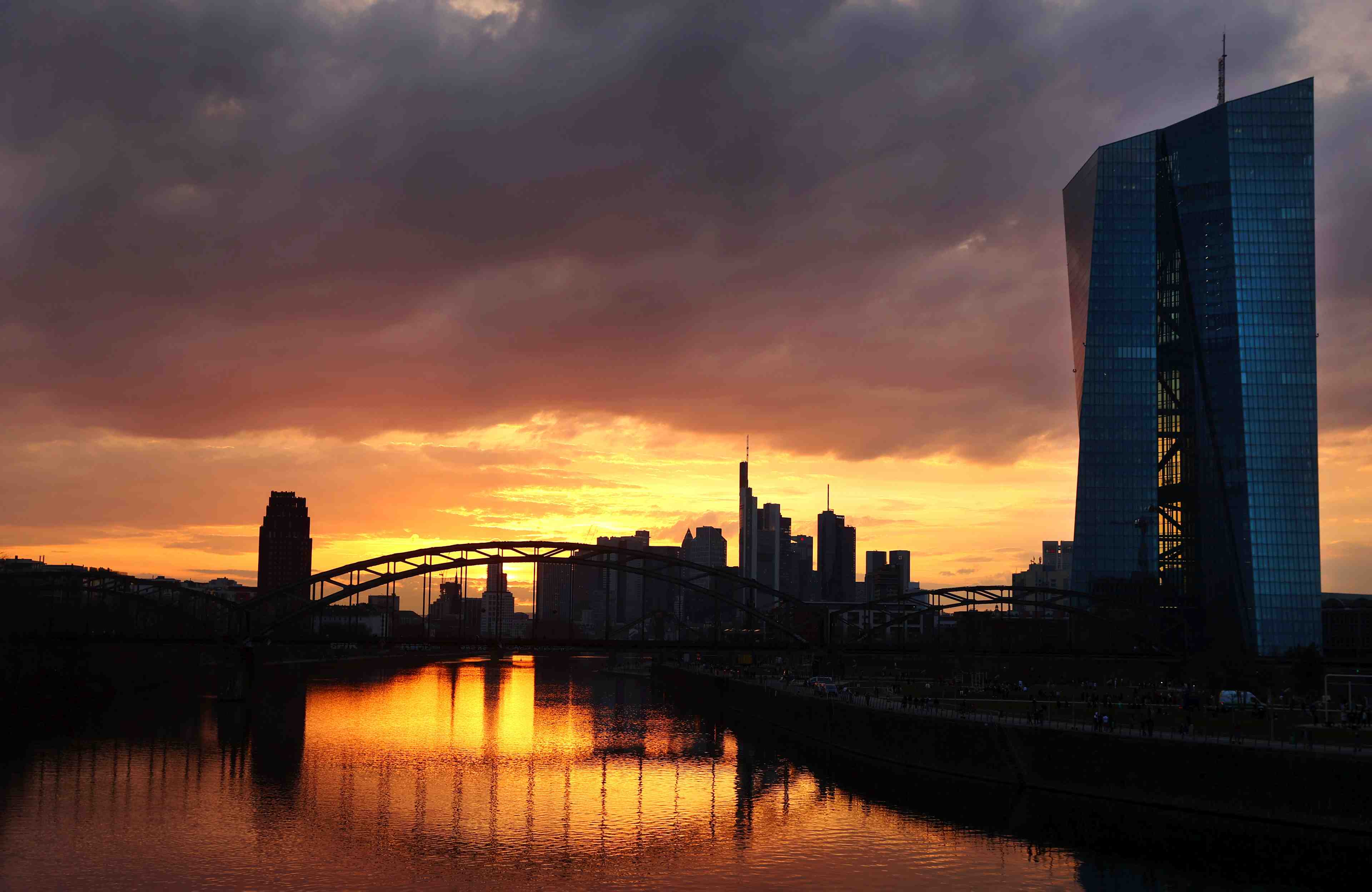 L'activite du secteur prive au plus haut depuis 2000 en zone euro