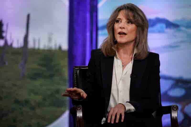 Marianne williamson renonce, plus que 13 candidats pour l'investiture democrate