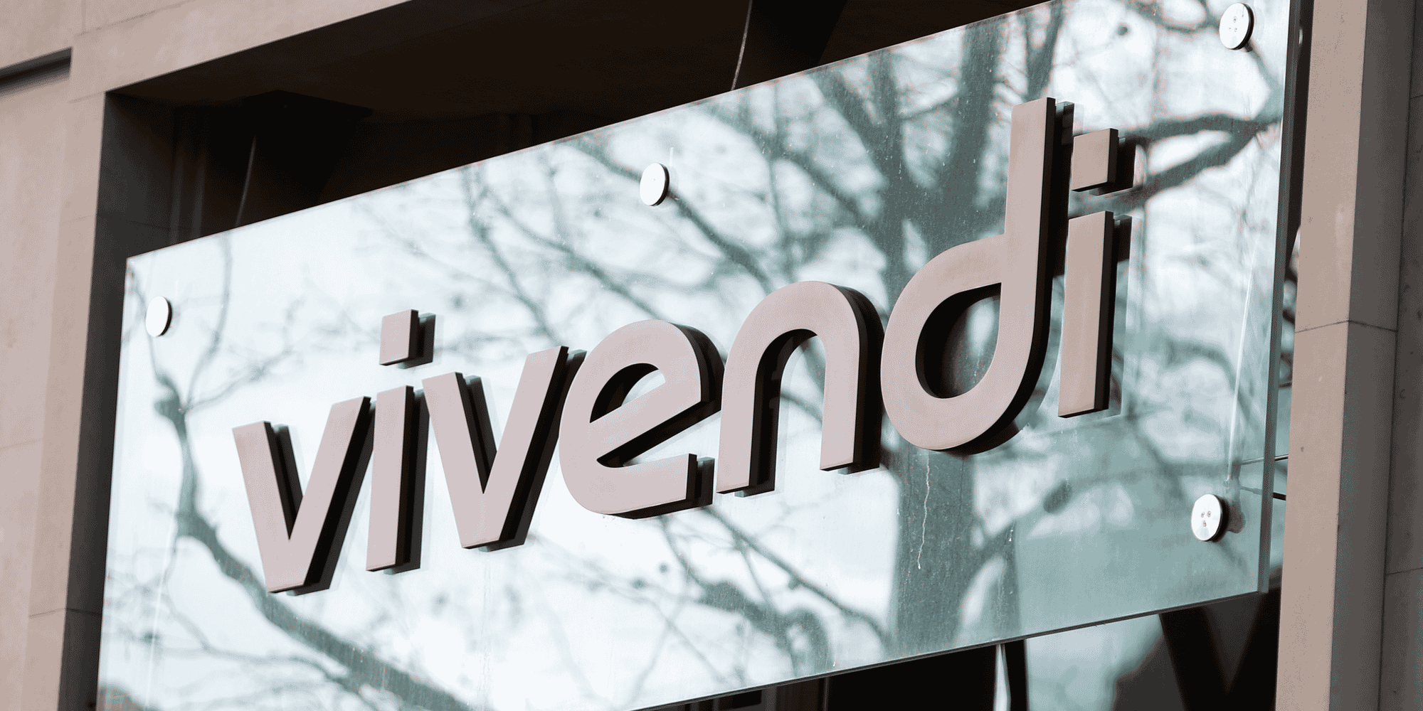Au final, cette scission « donnerait à l’ensemble des activités les moyens humains et l’agilité financière nécessaires à leurs développements », argue Vivendi.