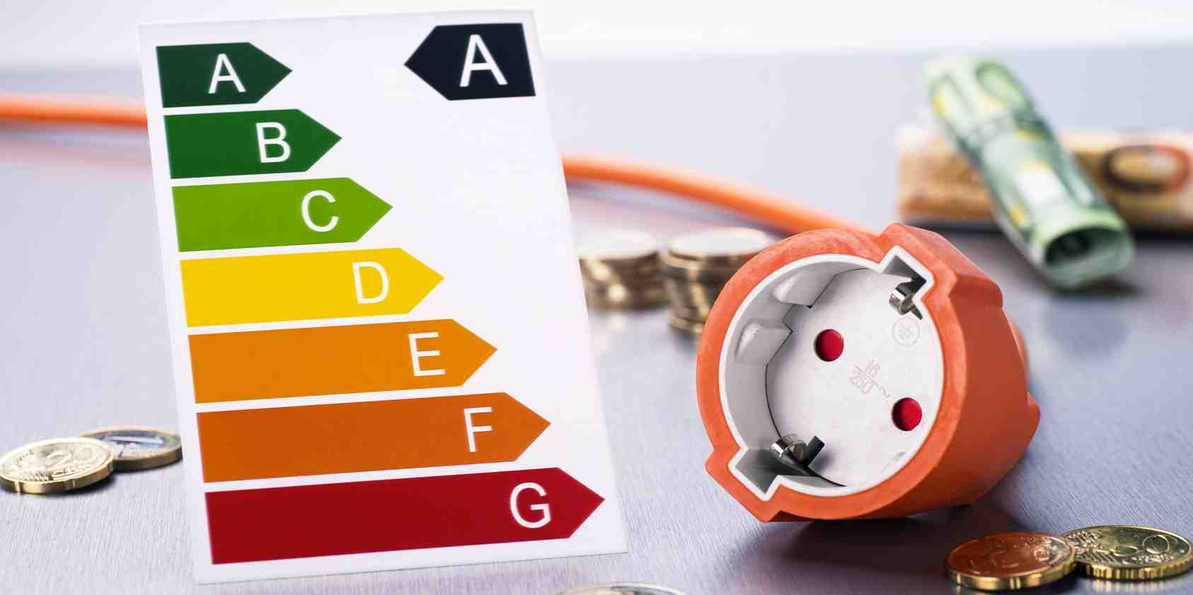 Mis en place en 2018, le chèque énergie bénéficie à environ 5,7 millions de foyers selon les années, d’après la Drees.