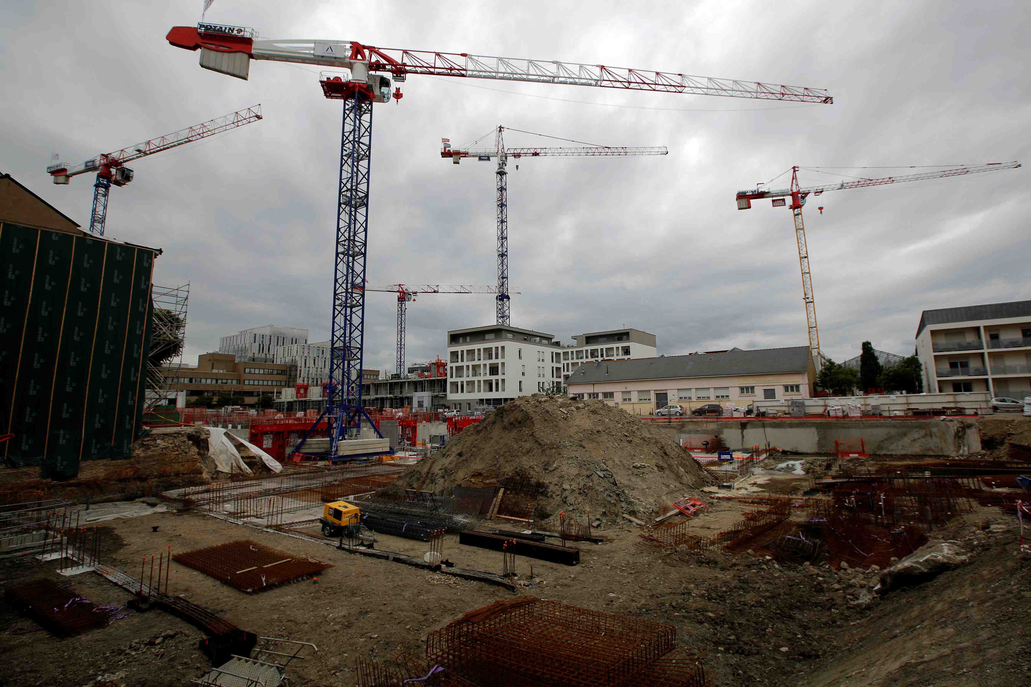 La hausse des mises en chantier reste solide en juin en france