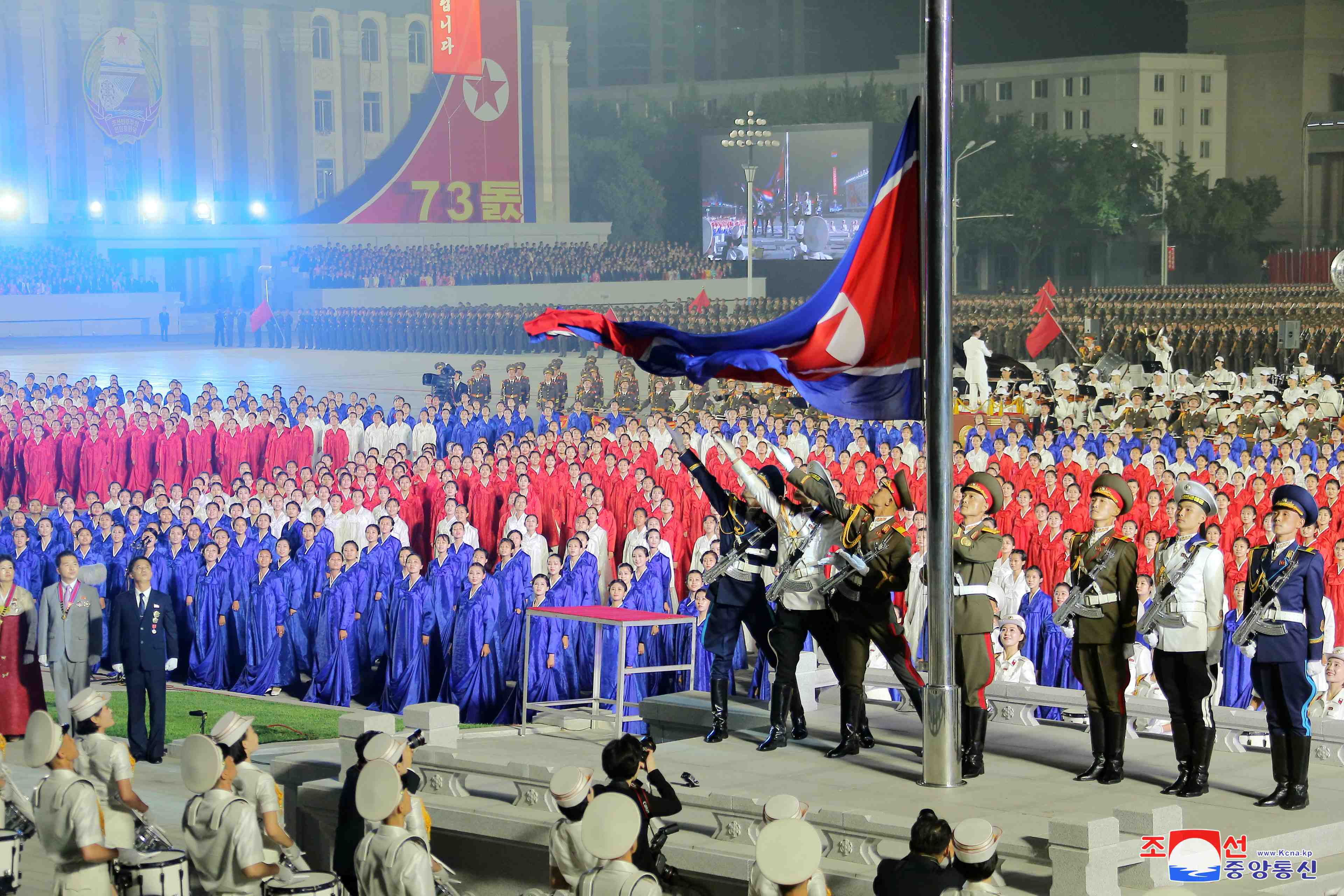 La coree du nord organise une parade militaire pour le 73e anniversaire de la rpdc