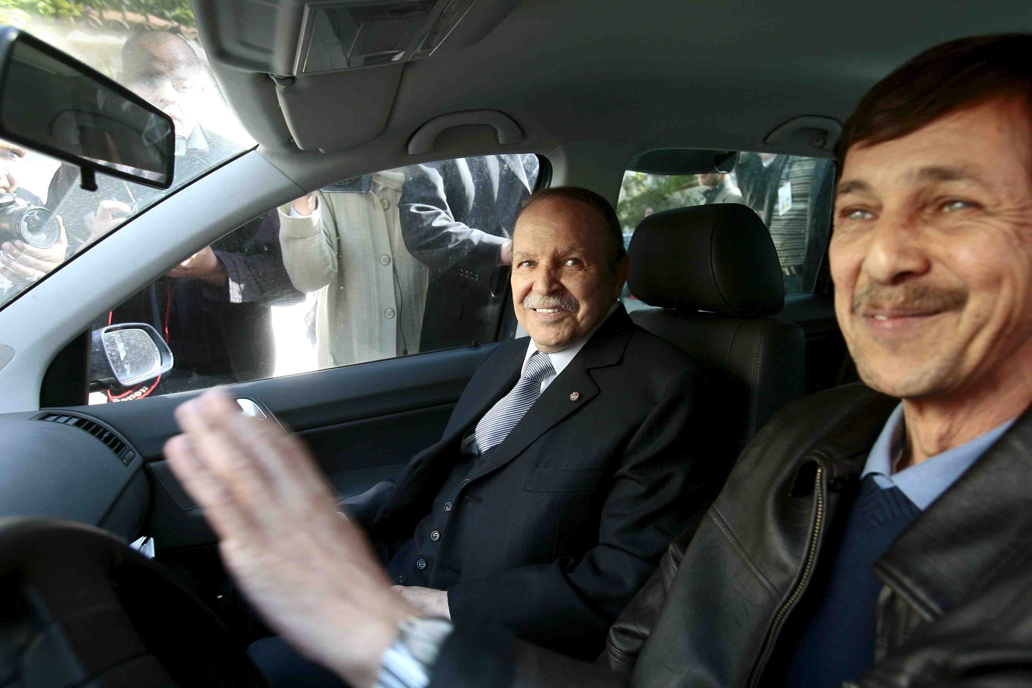 Un frere de l'ex-president algerien bouteflika condamne en appel