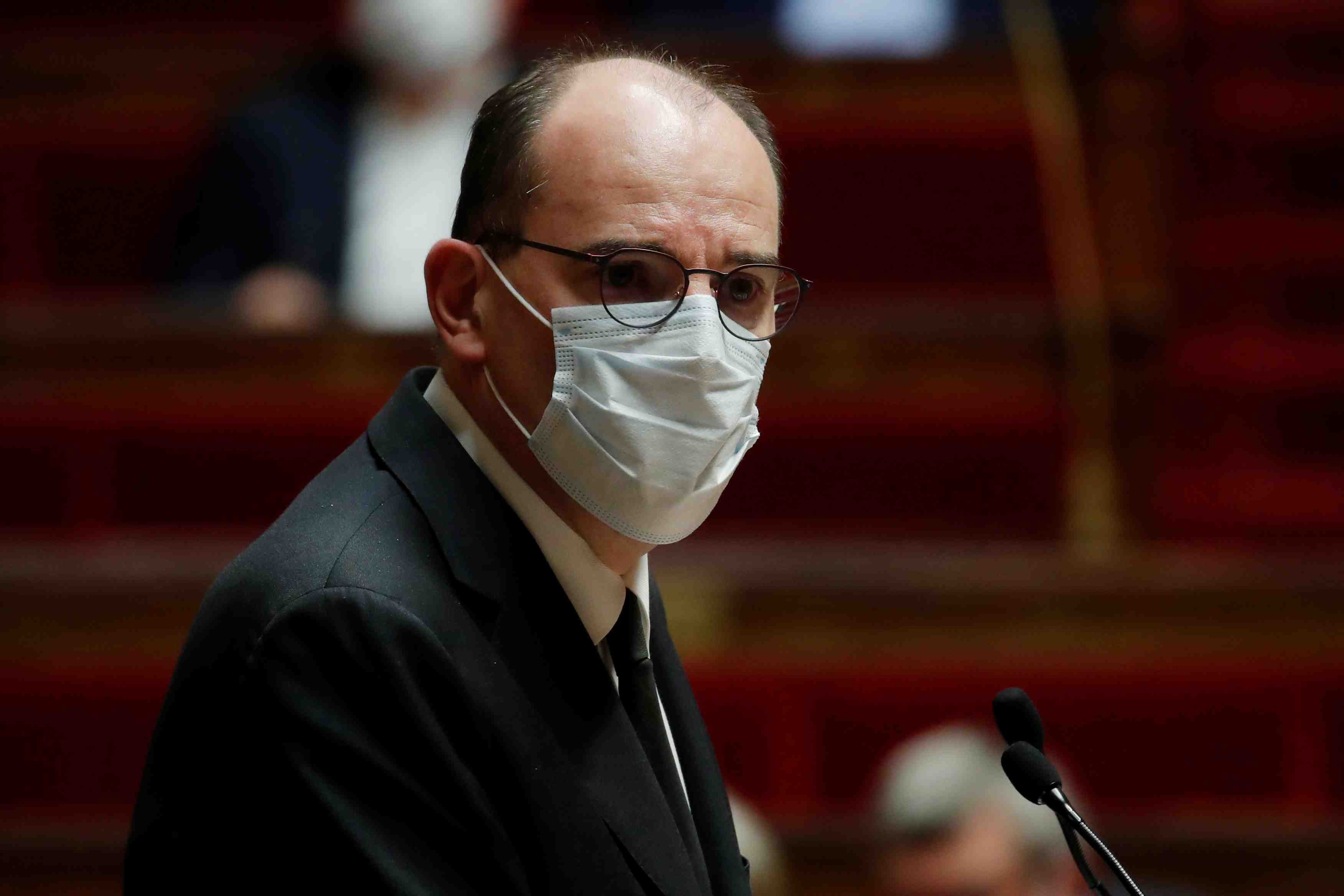 Coronavirus: la france suspend les deplacements de personnes venant de la grande-bretagne