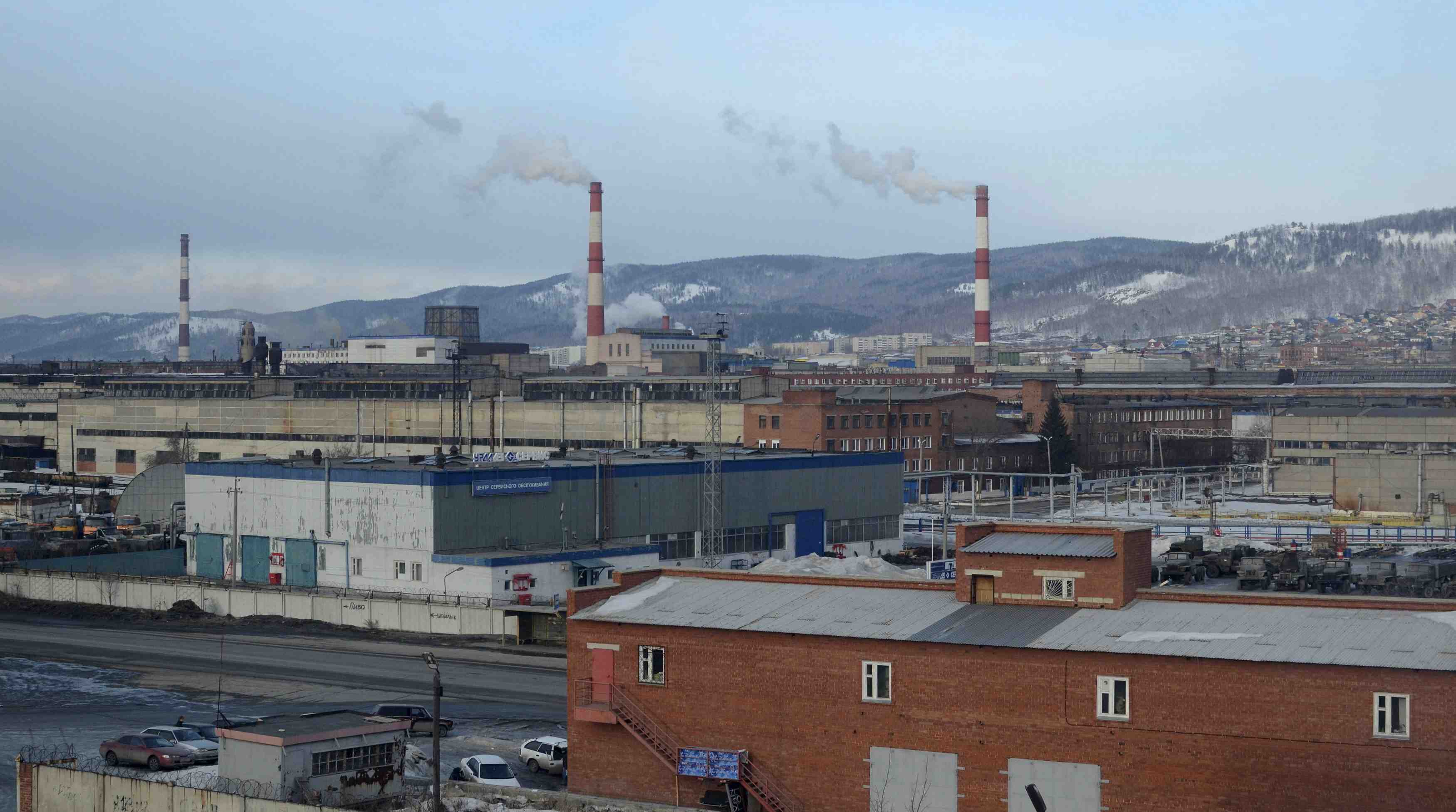 Les menages russes tentent de resister a la crise economique
