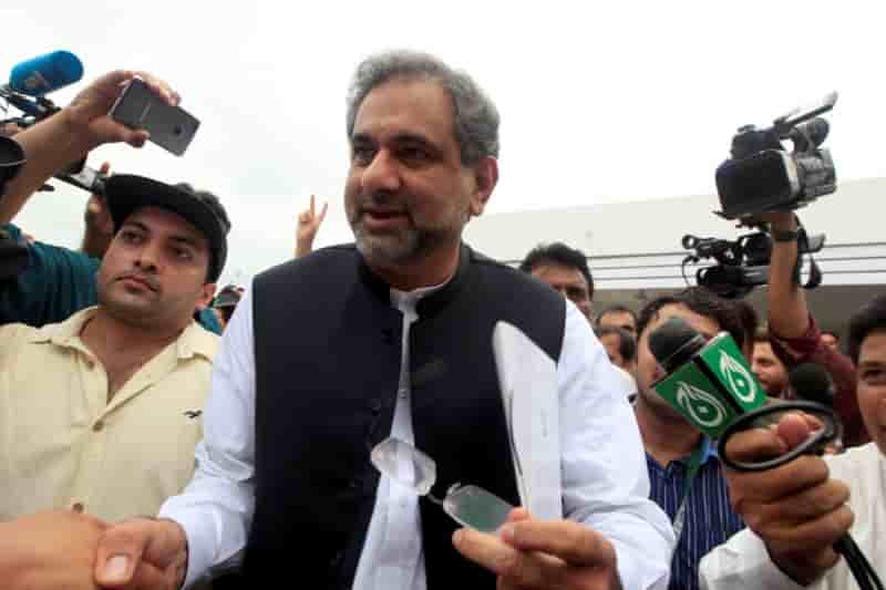 Shahid khaqan abbasi devient premier ministre du pakistan