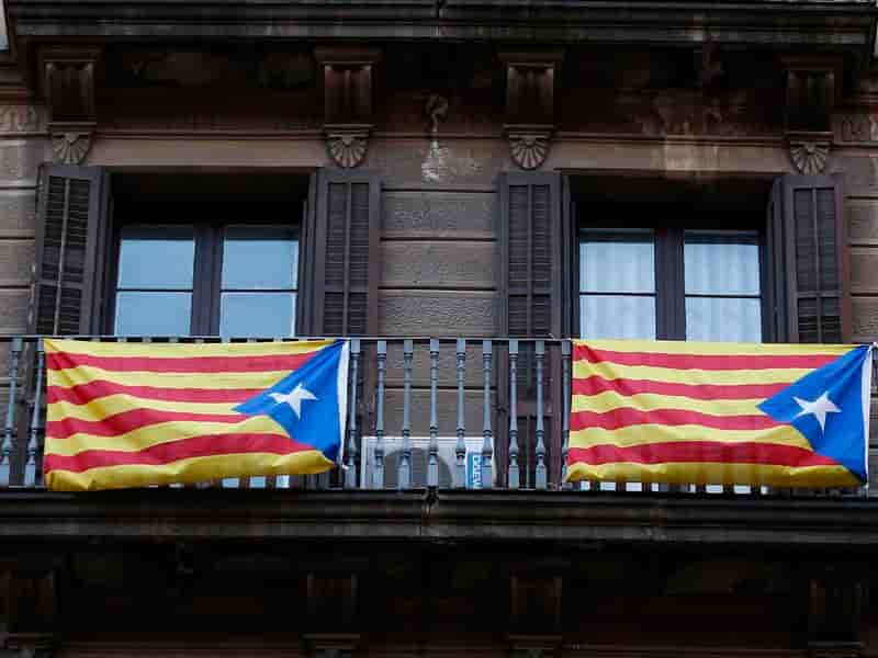 Les Catalans votent oui en masse, Madrid dénonce un simulacre