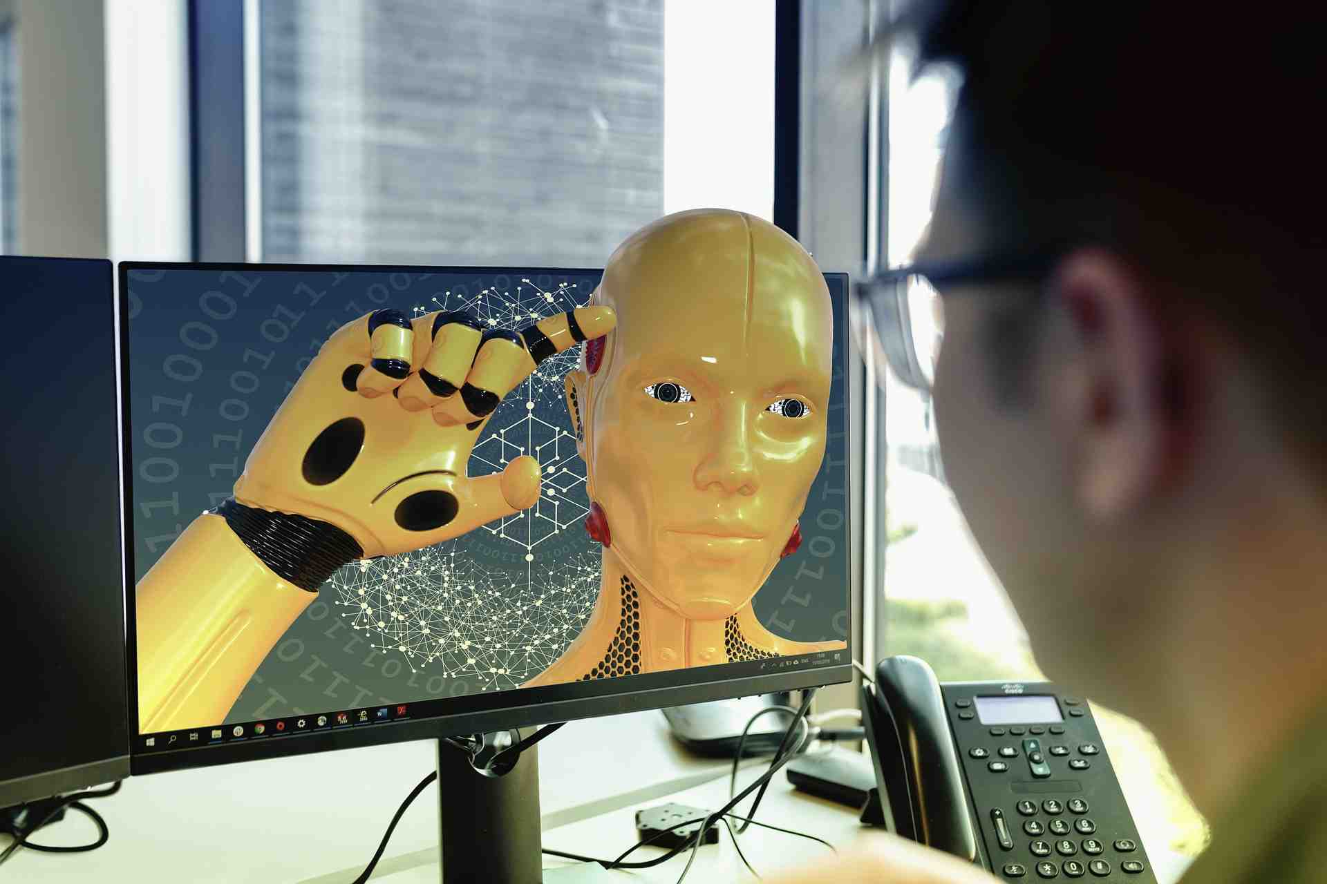 Robot, ingénieur, androïde, cyborg