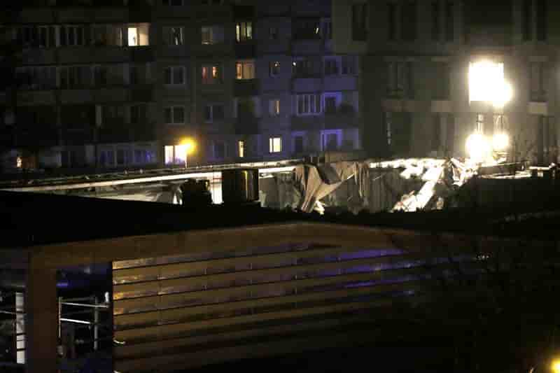 Le toit d'un supermarché s'effondre en Lettonie, 12 morts