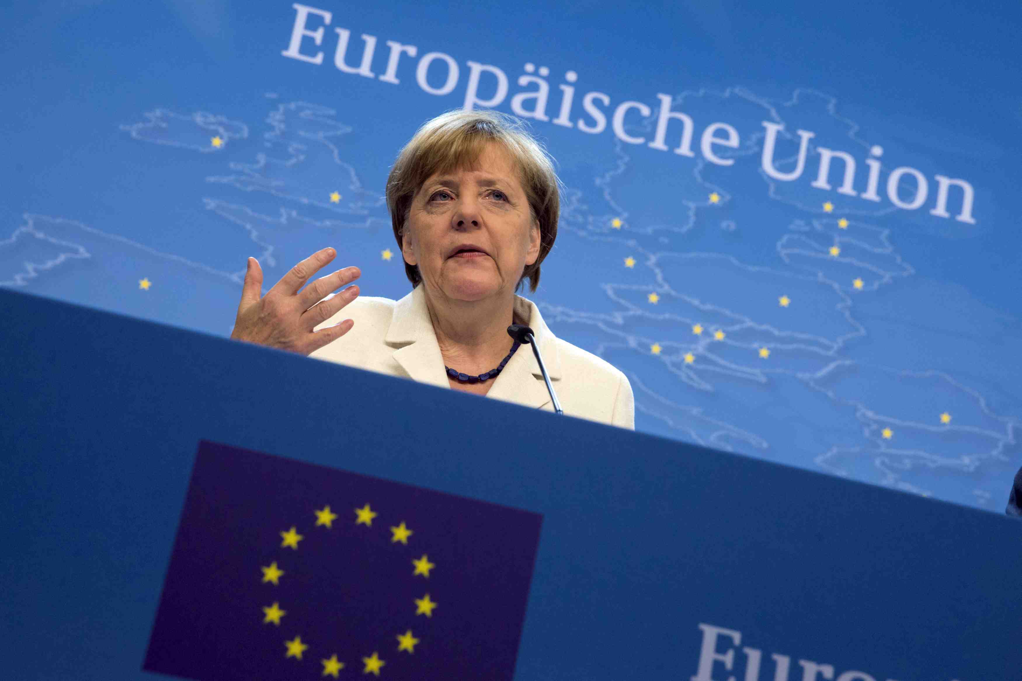 Angela merkel recommendera l'accord sur la grece au bundestag