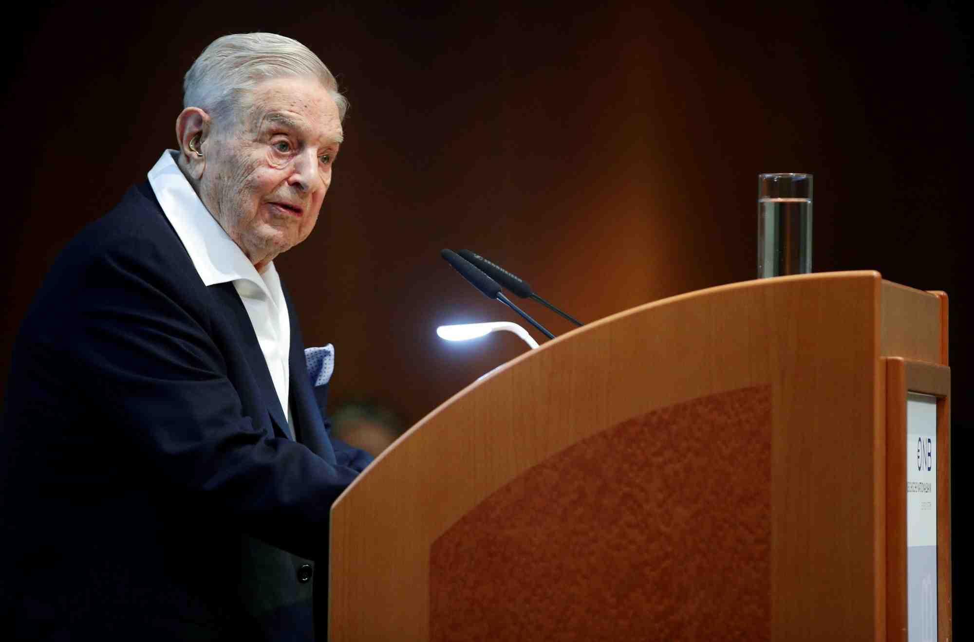 L'investisseur milliardaire george soros recoit le prix schumpeter a vienne
