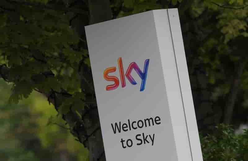 Londres reporte sa decision initiale sur l'offre de fox sur sky