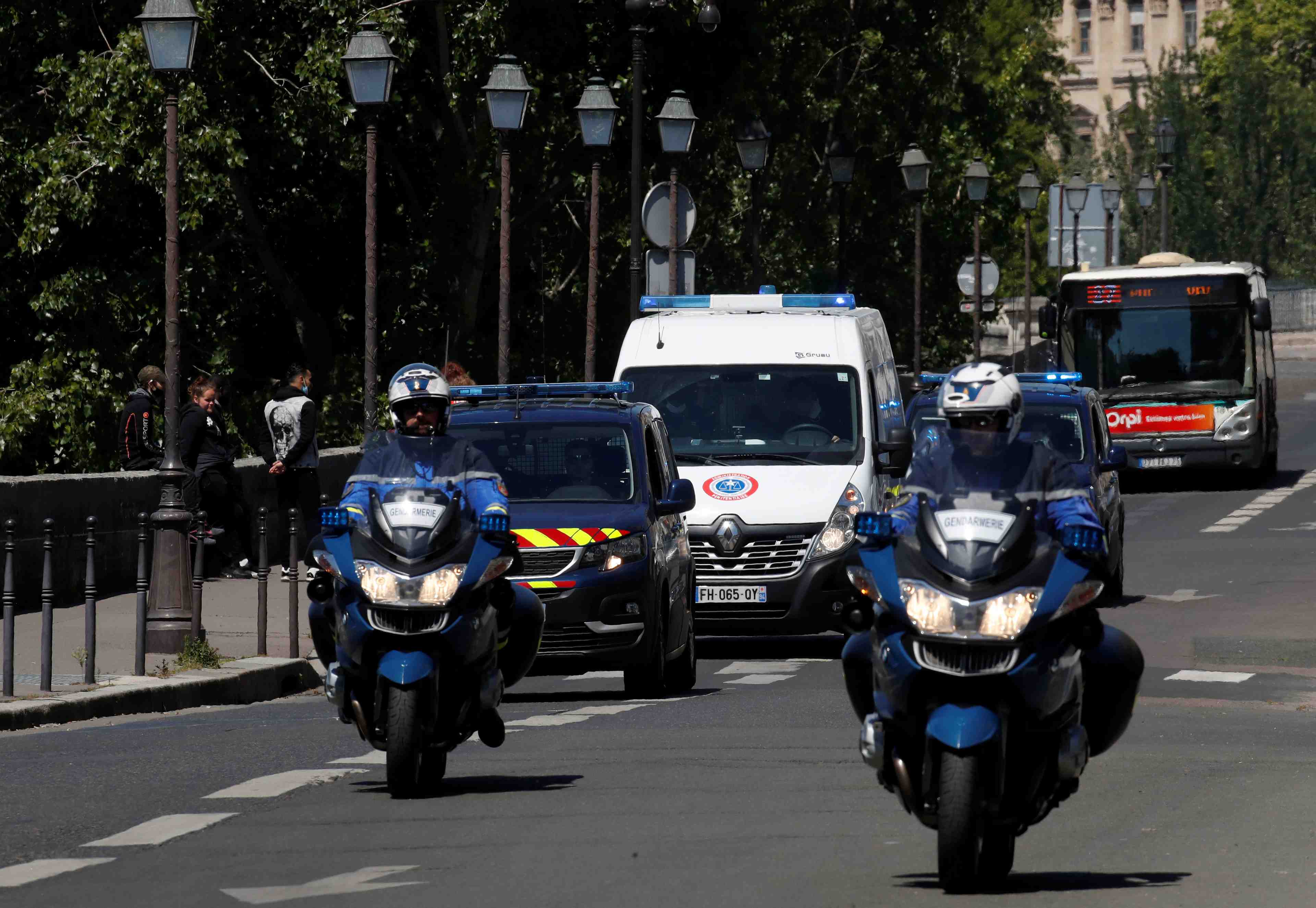 Kabuga, suspect de genocide au rwanda, presente au parquet de paris