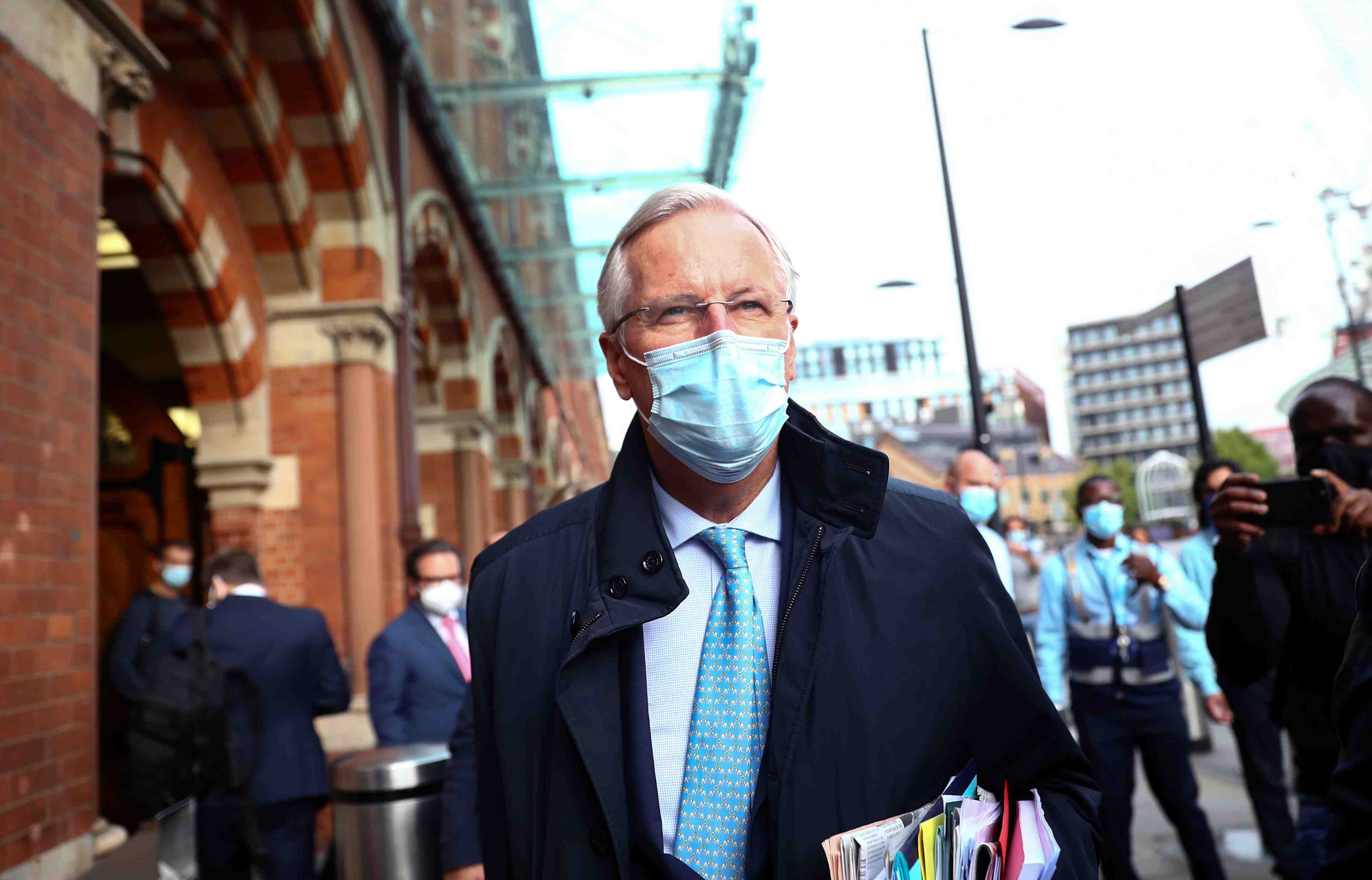 Brexit: barnier se dit "determine" a obtenir un accord mais restera "ferme"
