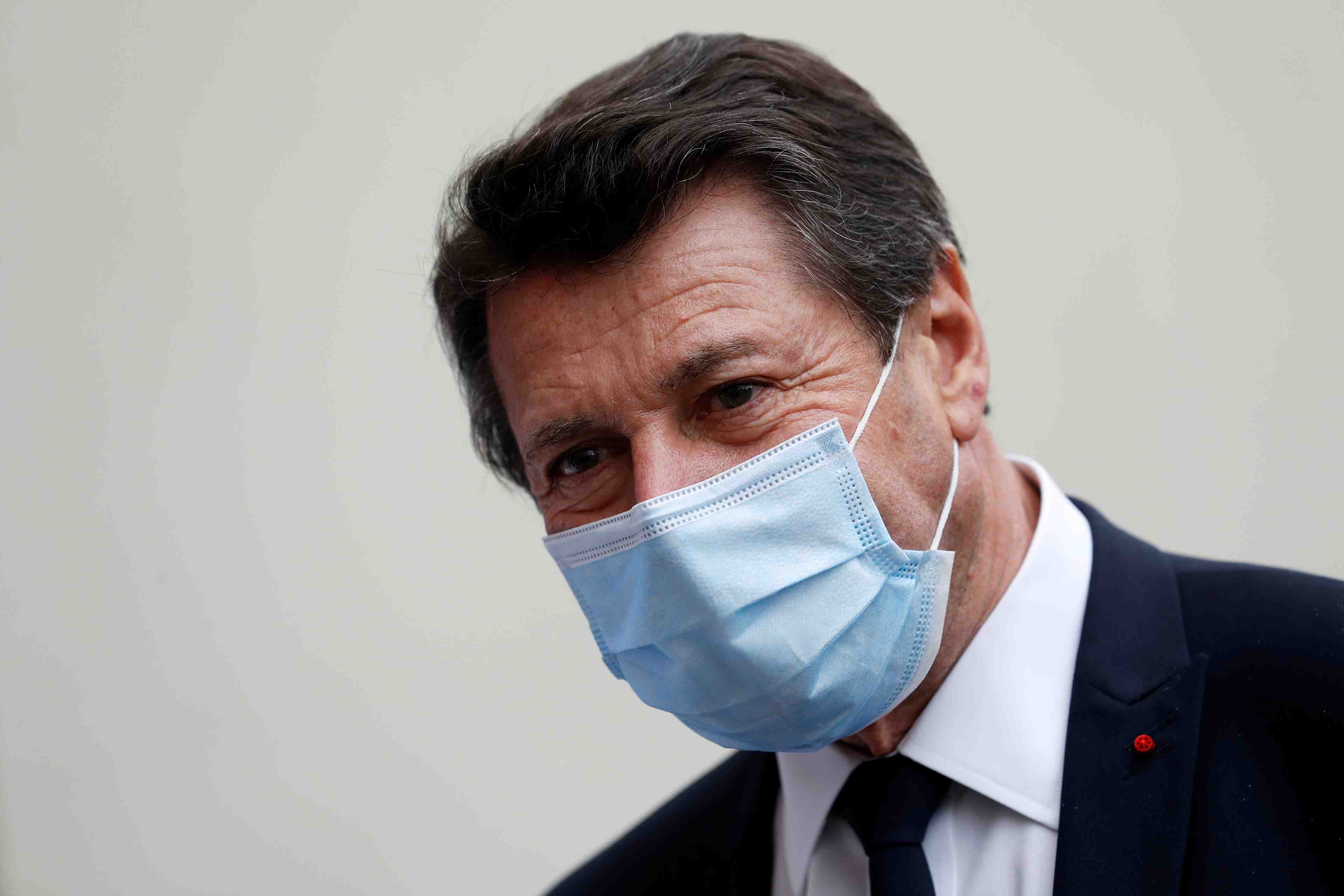 Estrosi quitte lr
