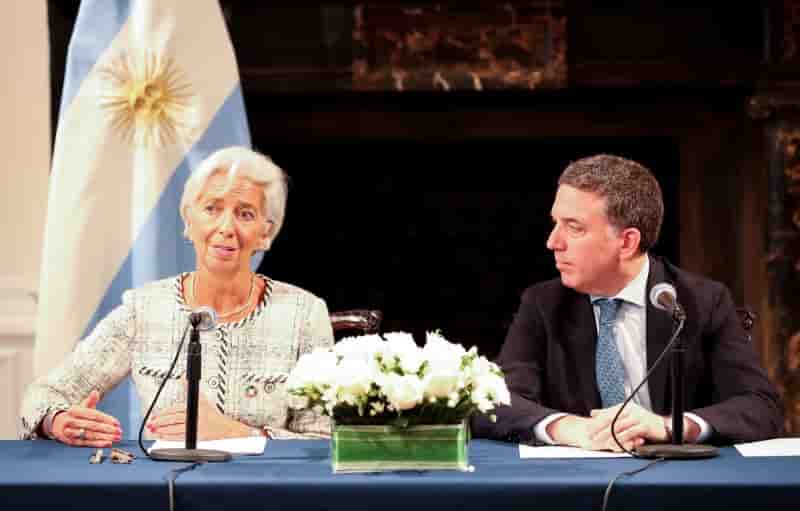 Le fmi augmente de 7 milliards de dollars son soutien a l'argentine