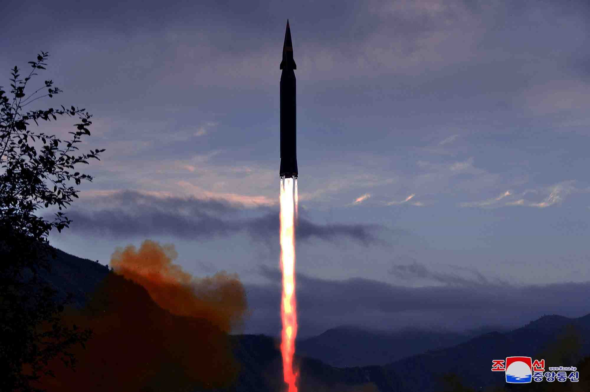L'essai nord-coreen concernait un nouveau missile hypersonique, dit pyongyang