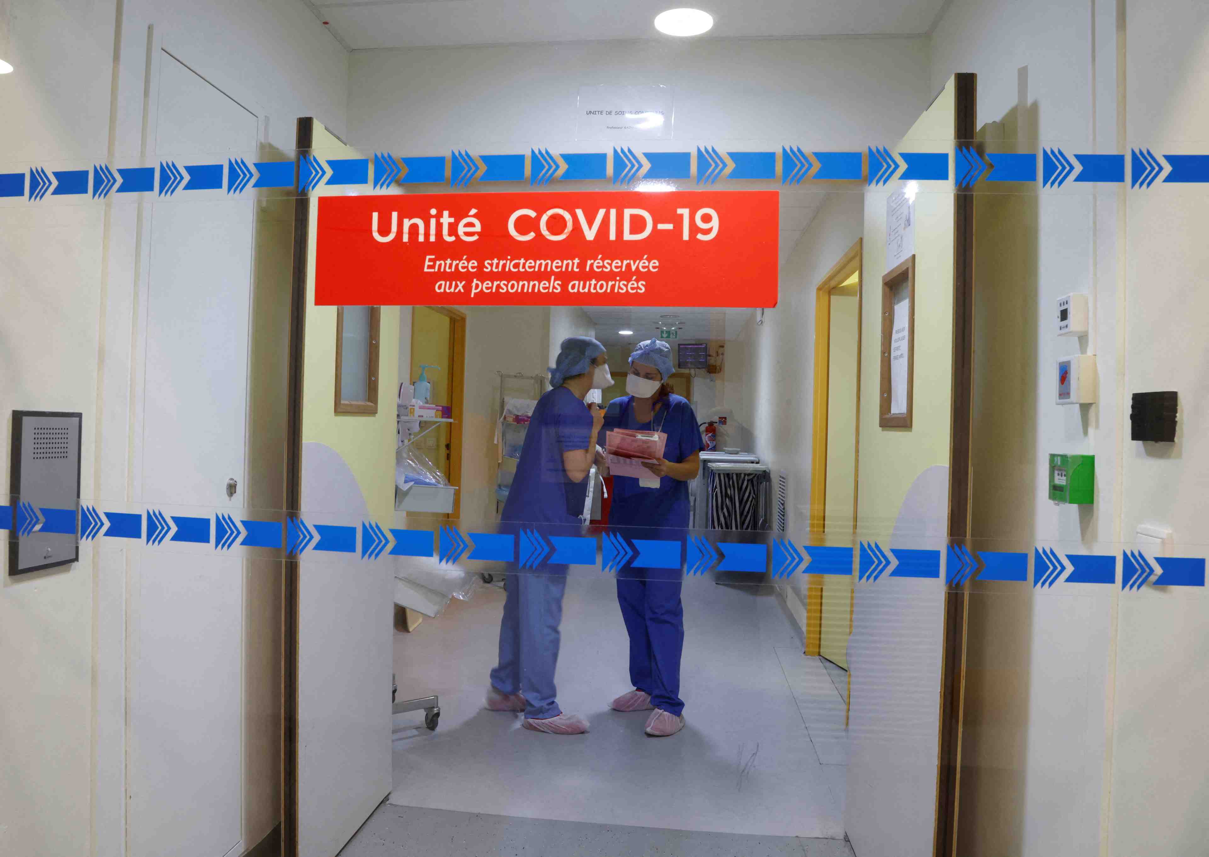 Coronavirus : vers 4.000 patients en reanimation en france pendant les fetes