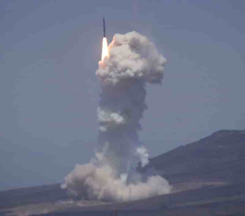 Essai réussi d'interception d'un missile aux Etats-Unis