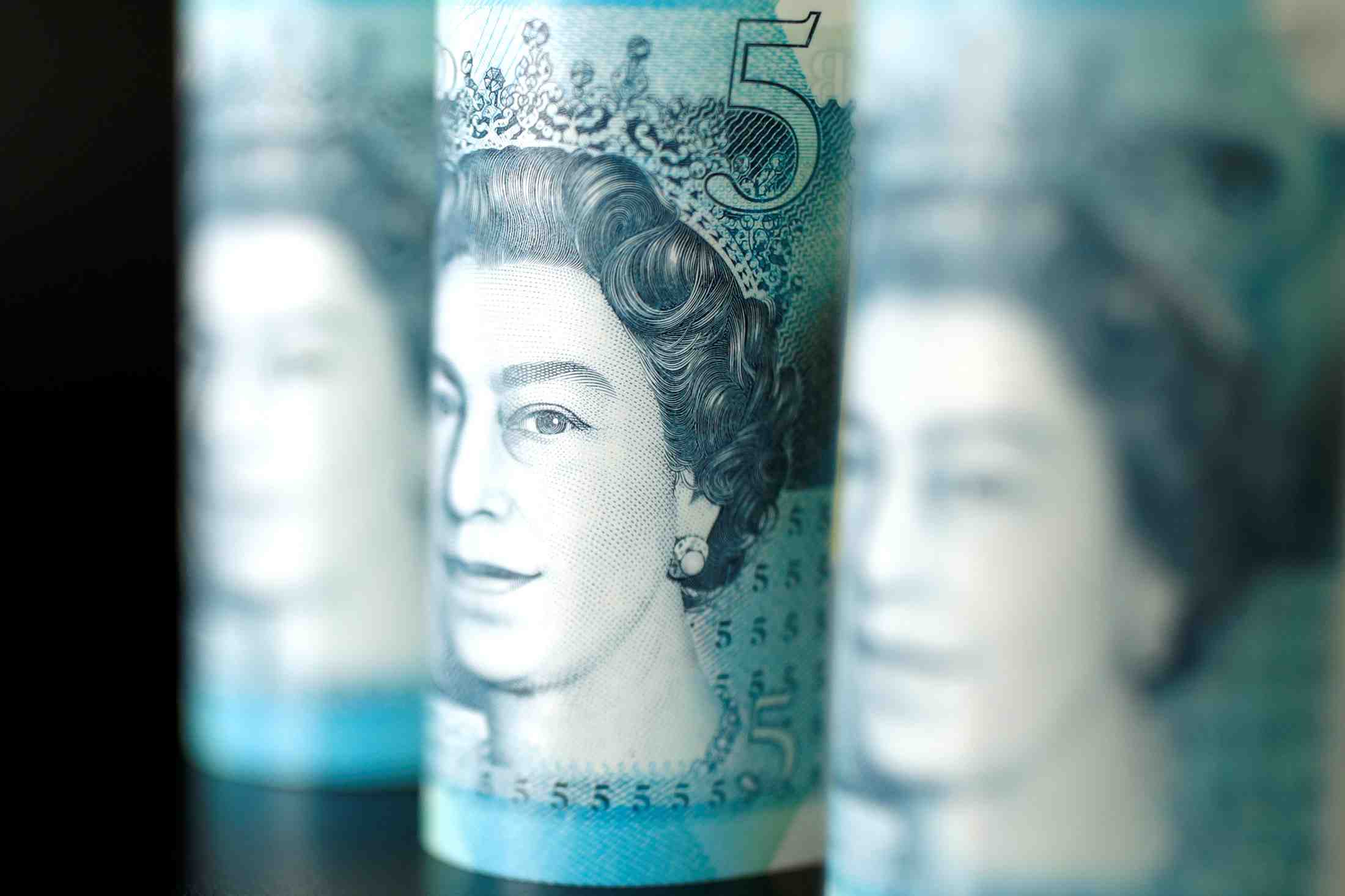 Le taux d'inflation a ralenti a 2,1% en decembre en grande-bretagne