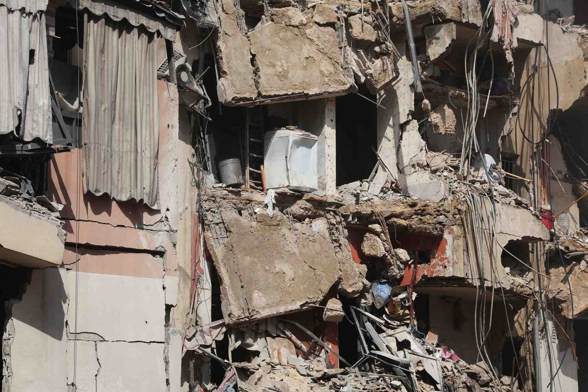 Aftermath of israeli strike on beirut's southern suburbs