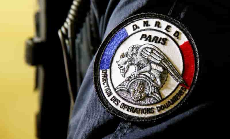 Un douanier tue a toulon lors d'une enquete sur un trafic d'armes