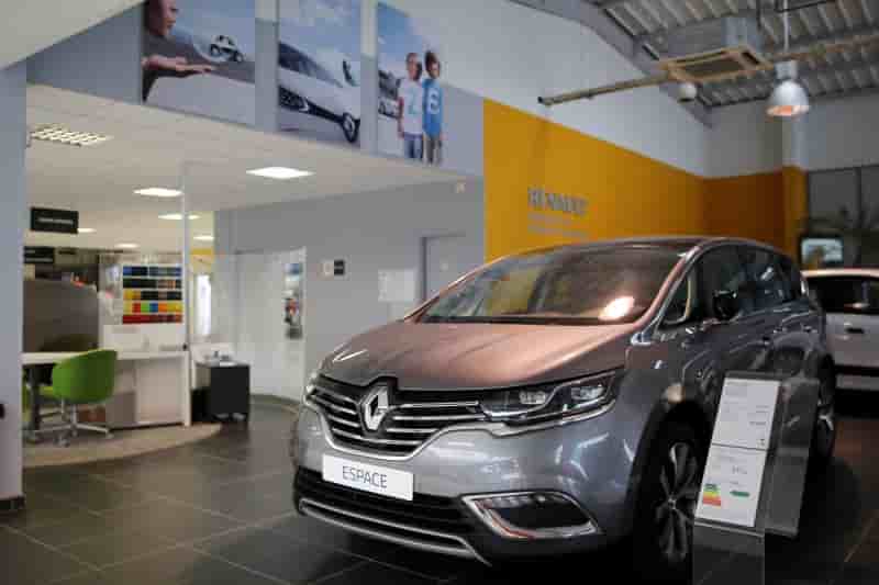 Perquisitions sur trois sites de renault
