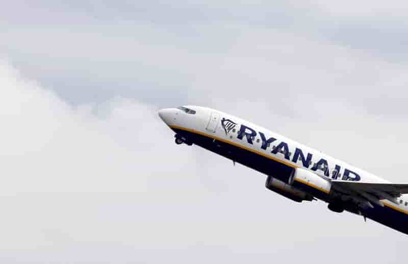 Un syndicat italien lance le premier avis de greve chez ryanair