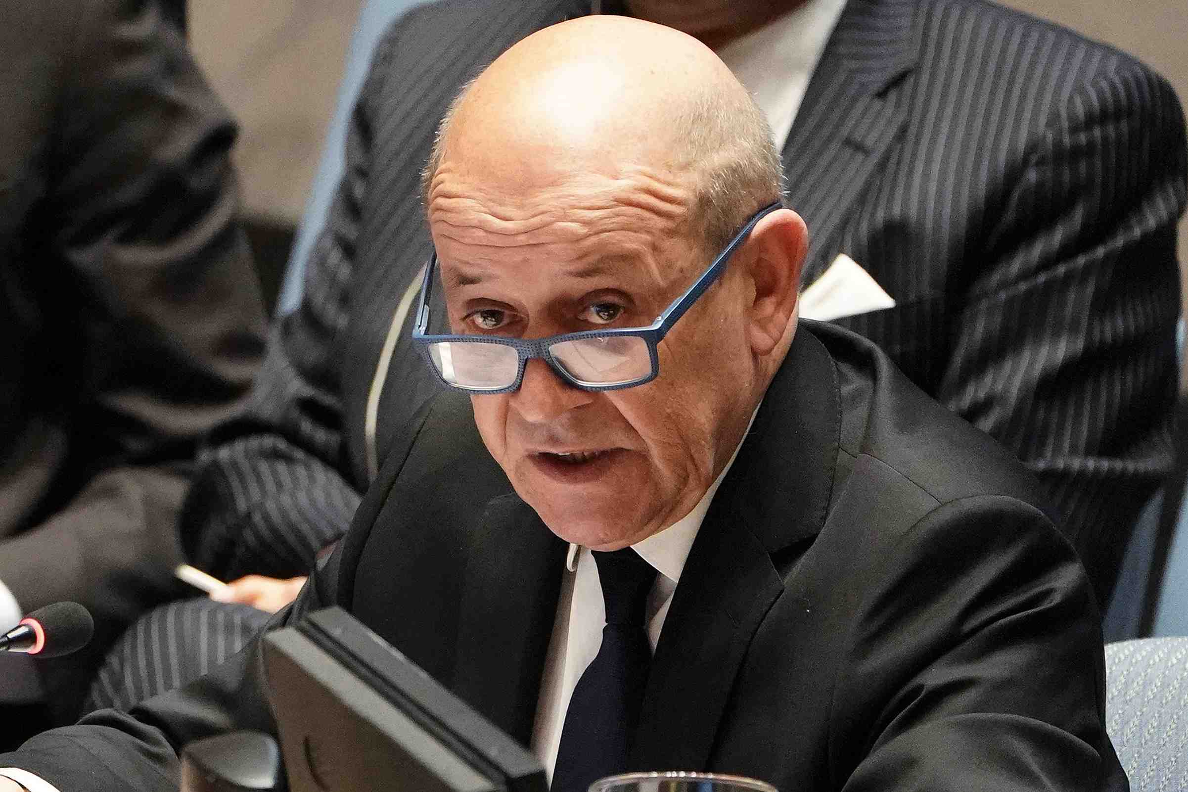 Le drian lance un mouvement breton, le "breizh lab"