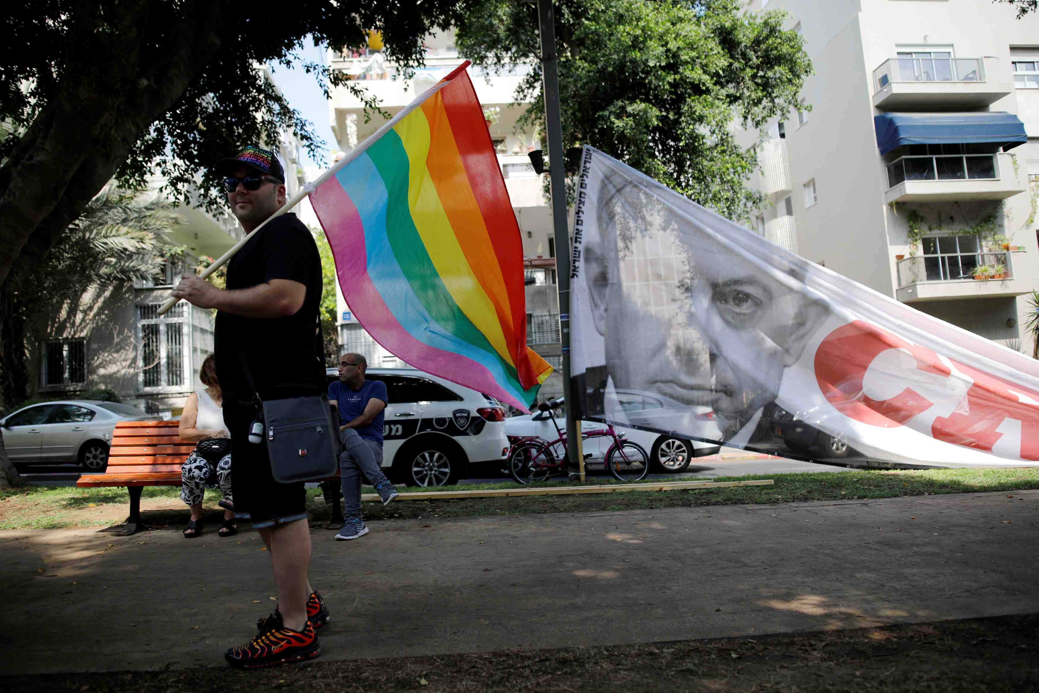 Israel: la communaute lgbt en greve pour reclamer le droit a la gpa