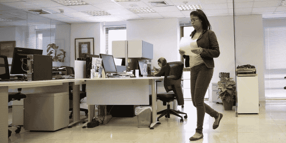 Des dizaines d'entreprises françaises ont reçu un courrier de l'administration Trump leur demandant de veiller à ne pas promouvoir de politique de diversité, équité et inclusion pour répondre à des appels d'offres de l'État américain.