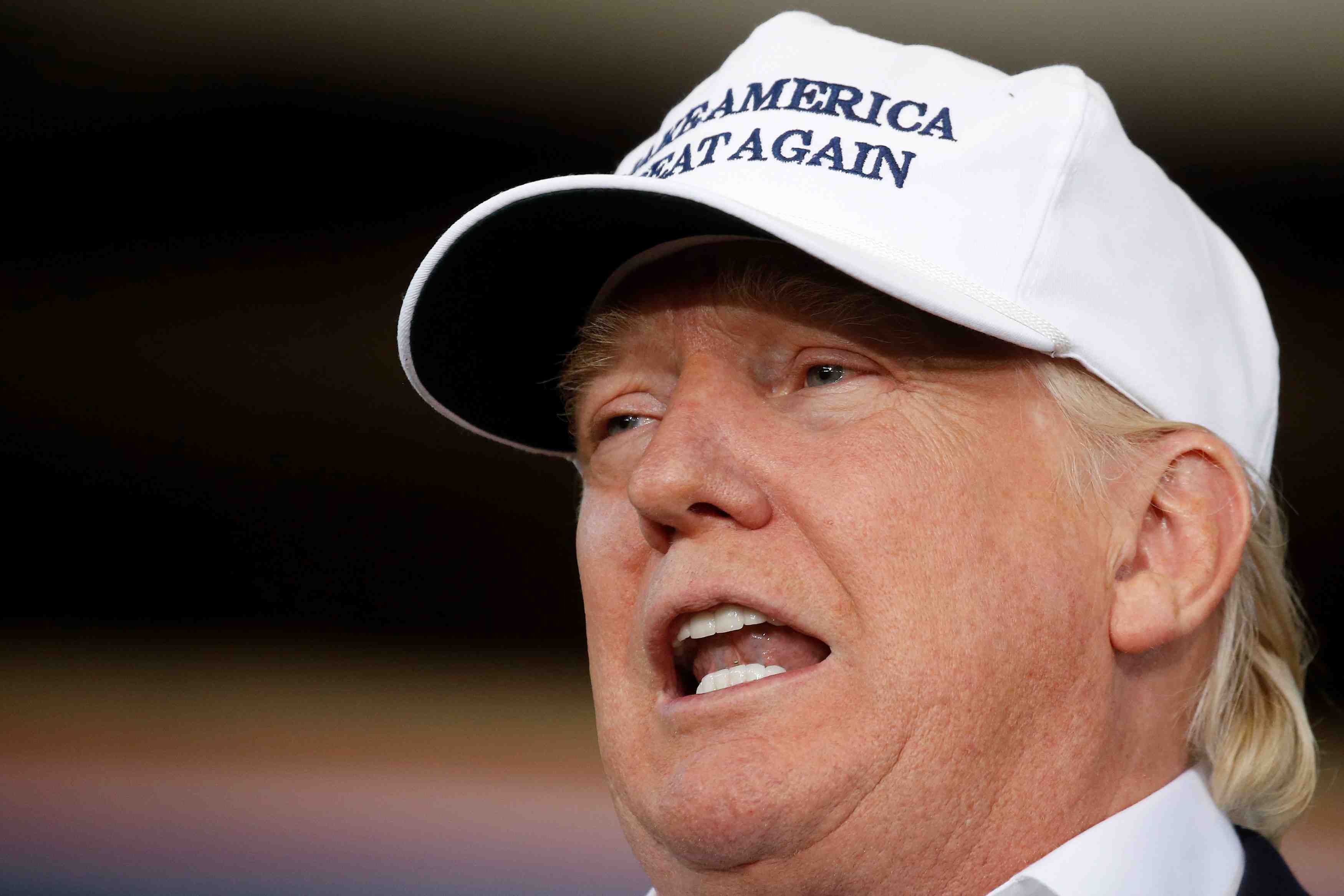 Trump souhaite expulser les etranger a l'expiration de leur visa