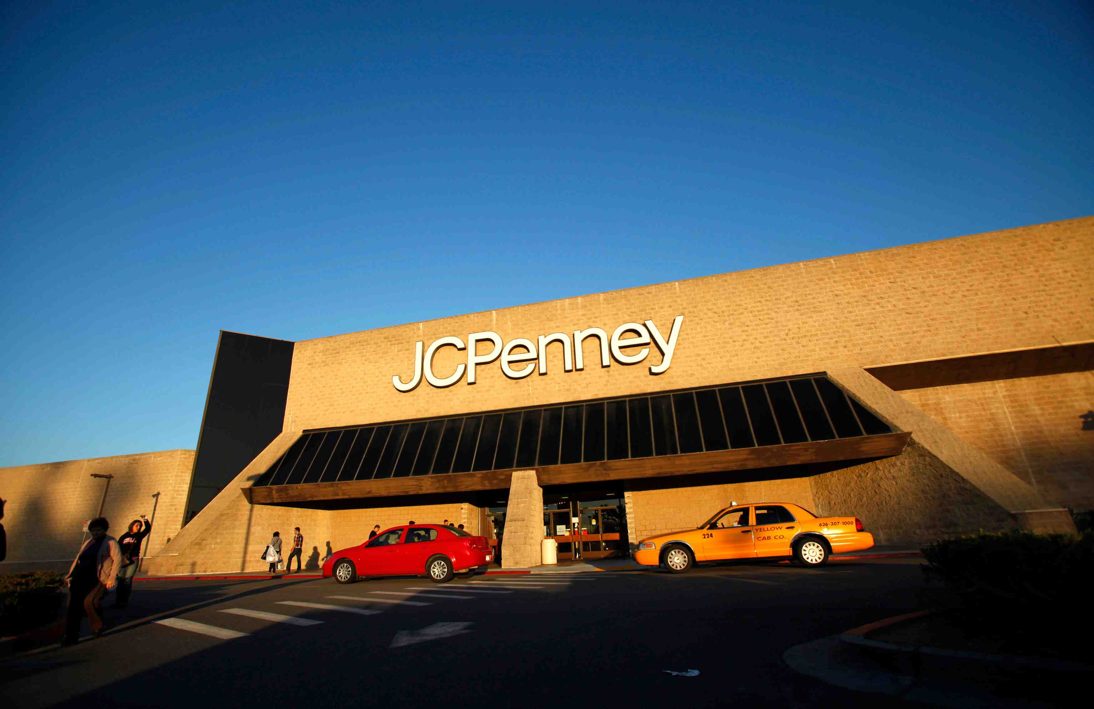 J.c penney abaisse son objectif annuel de chiffre d'affaires, le titre chute
