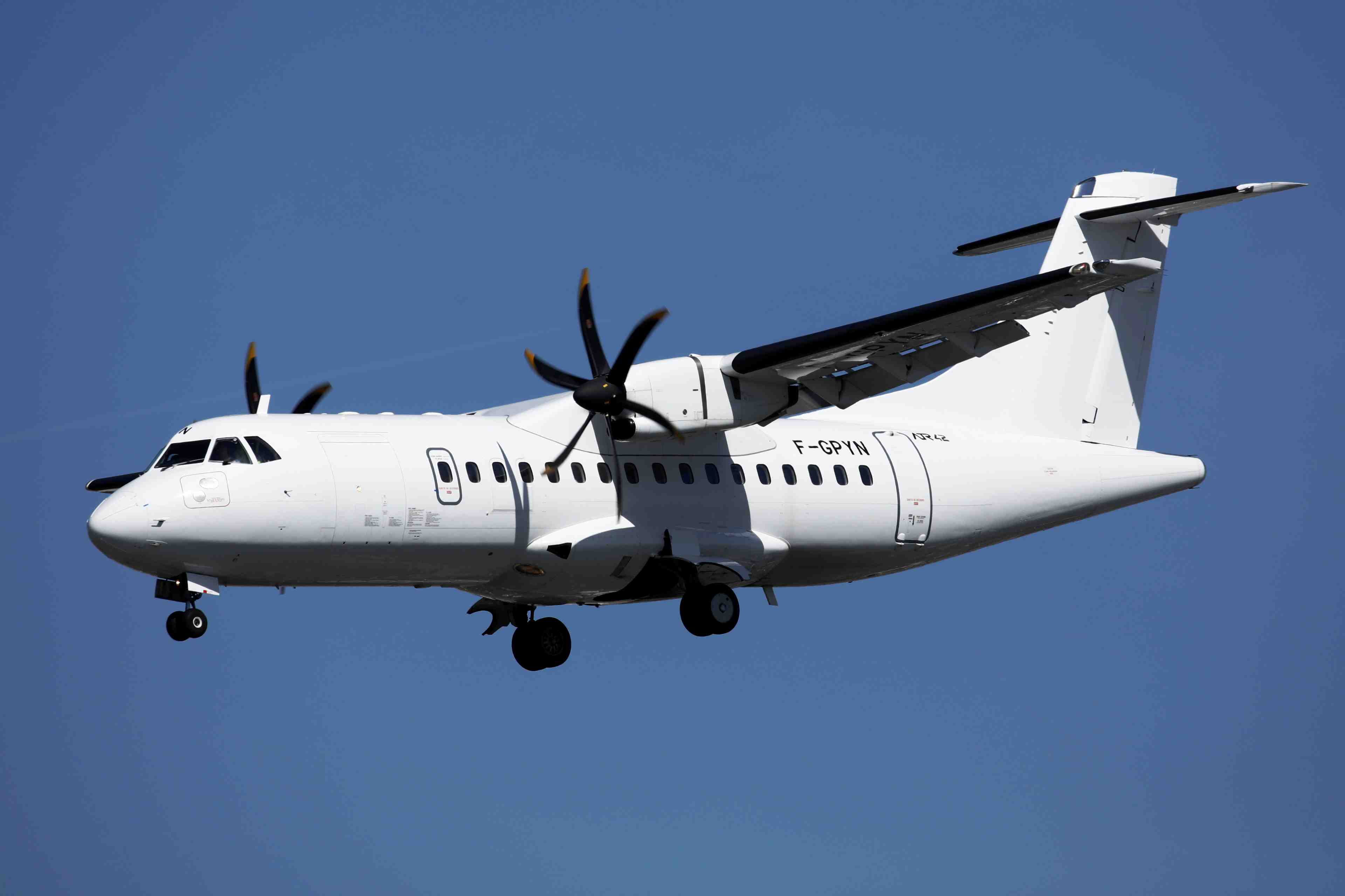 Coronavirus: atr reduit a son tour sa production d'appareils