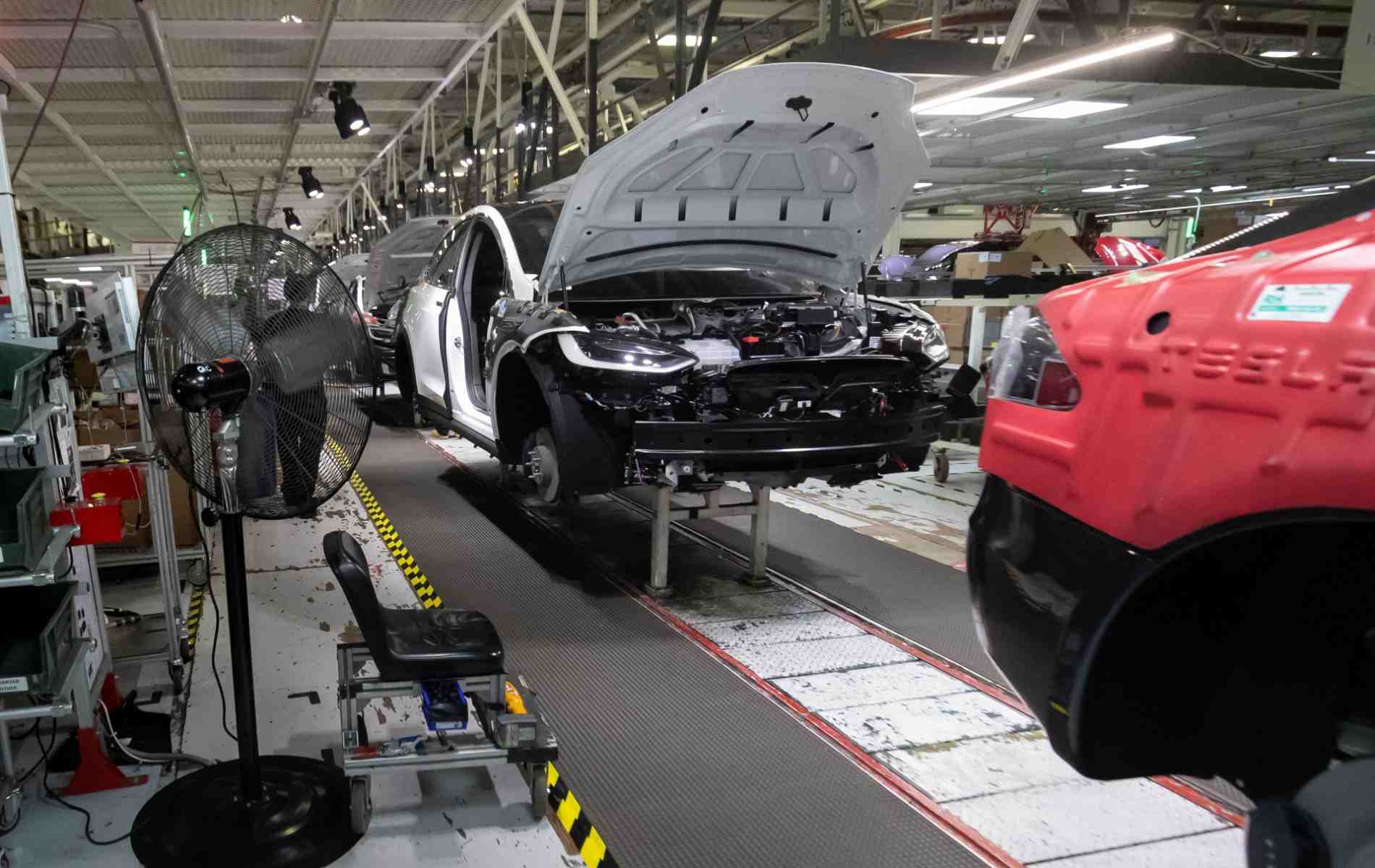 usine de voitures électriques tesla