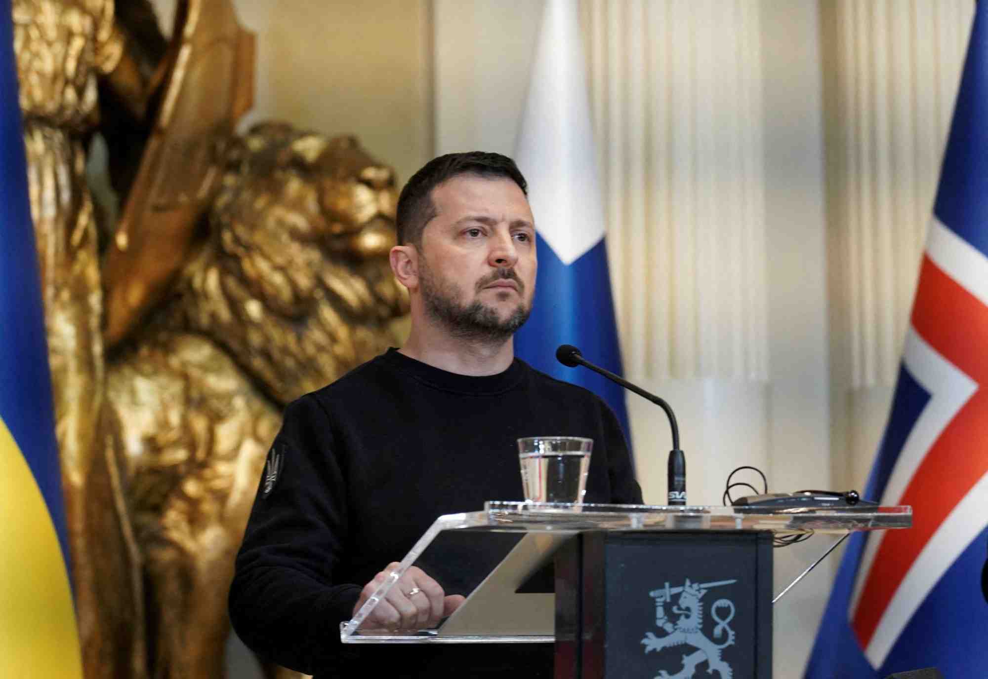 Le president ukrainien volodymyr zelenskiy a helsinki, en finlande