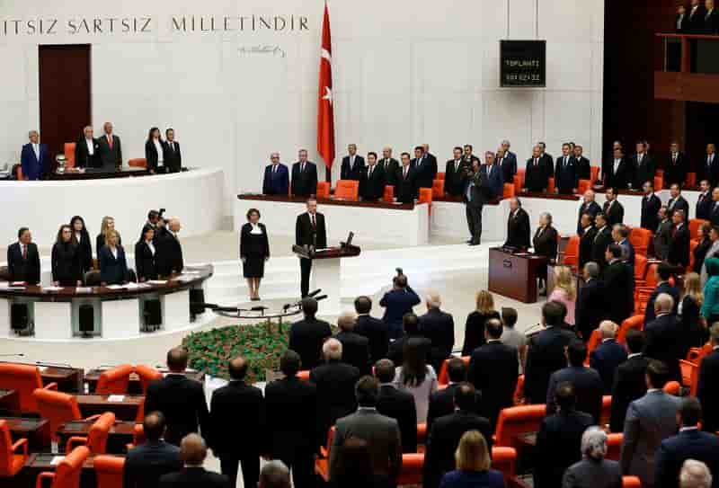Recep Tayyip Erdogan investi 12e président de la Turquie