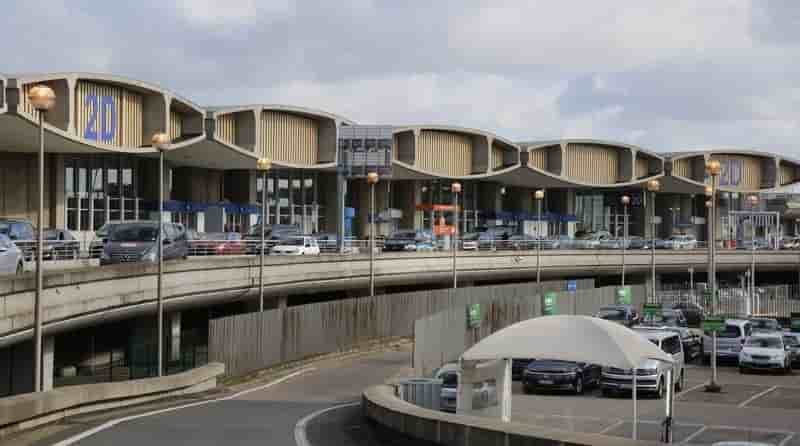 Hausse du trafic de paris aeroport en juillet malgre la greve