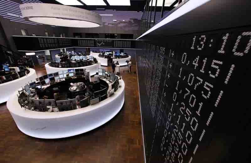 Les bourses europeennes commencent en legere hausse