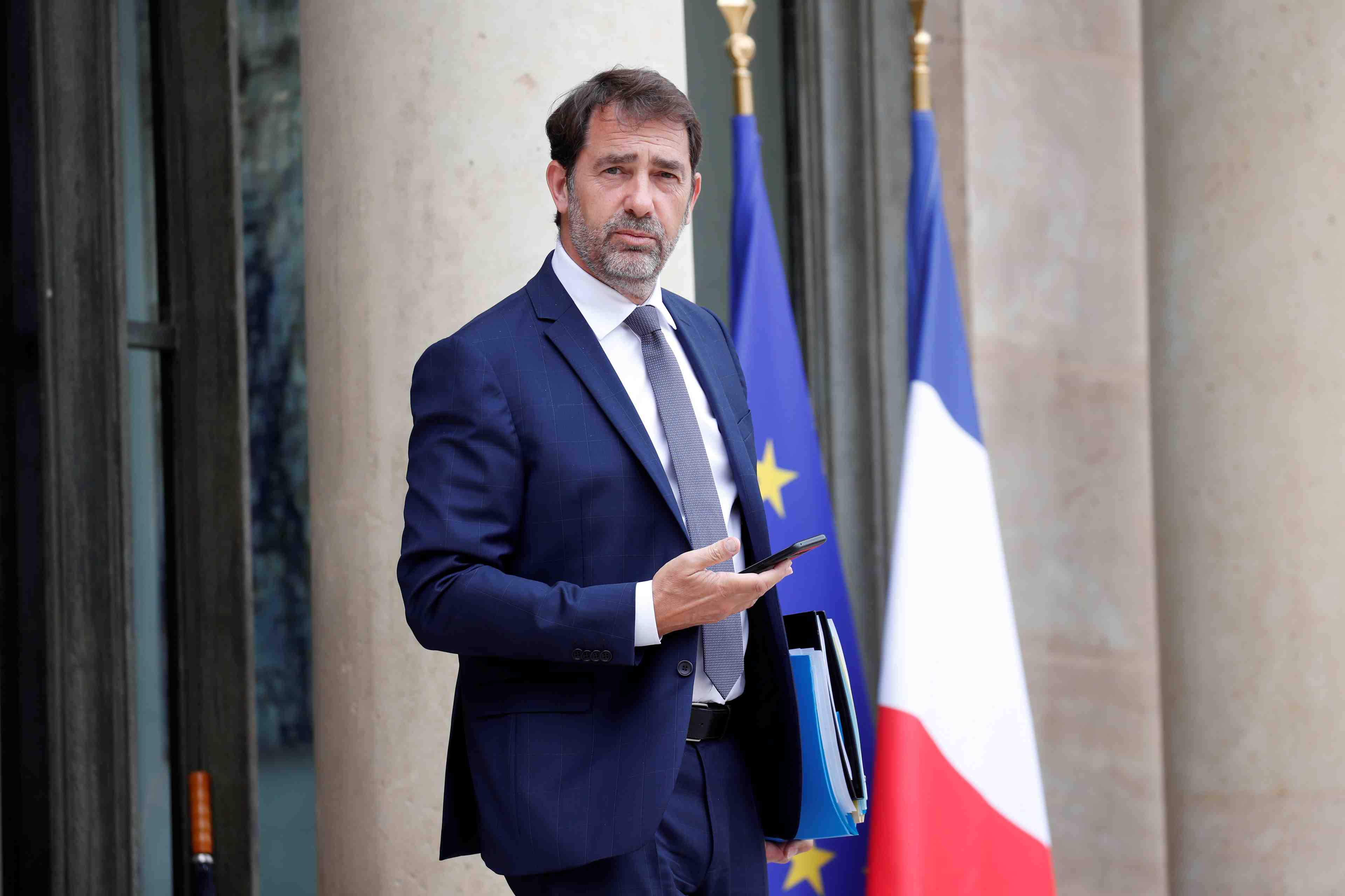 Castaner et berge finalistes pour diriger le groupe larem a l'assemblee