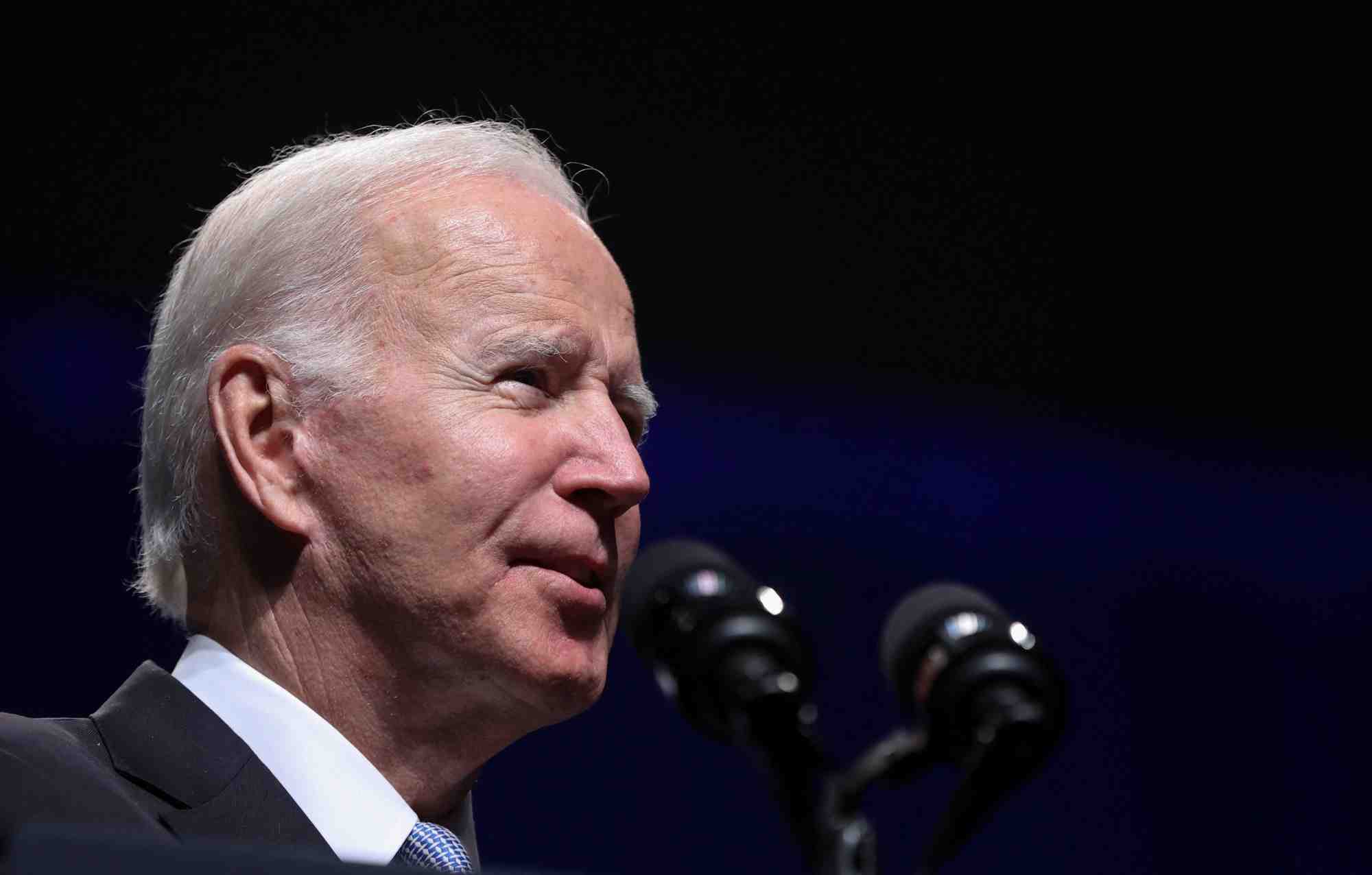 Le president americain joe biden prend la parole lors d'un diner du parti democrate a philadelphie