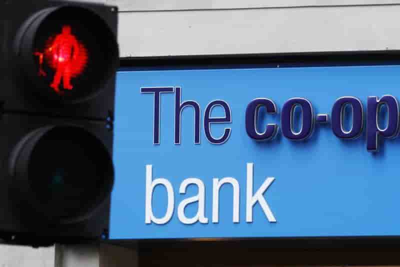 La banque Co-op Bank compterait supprimer plus de 1.000 postes