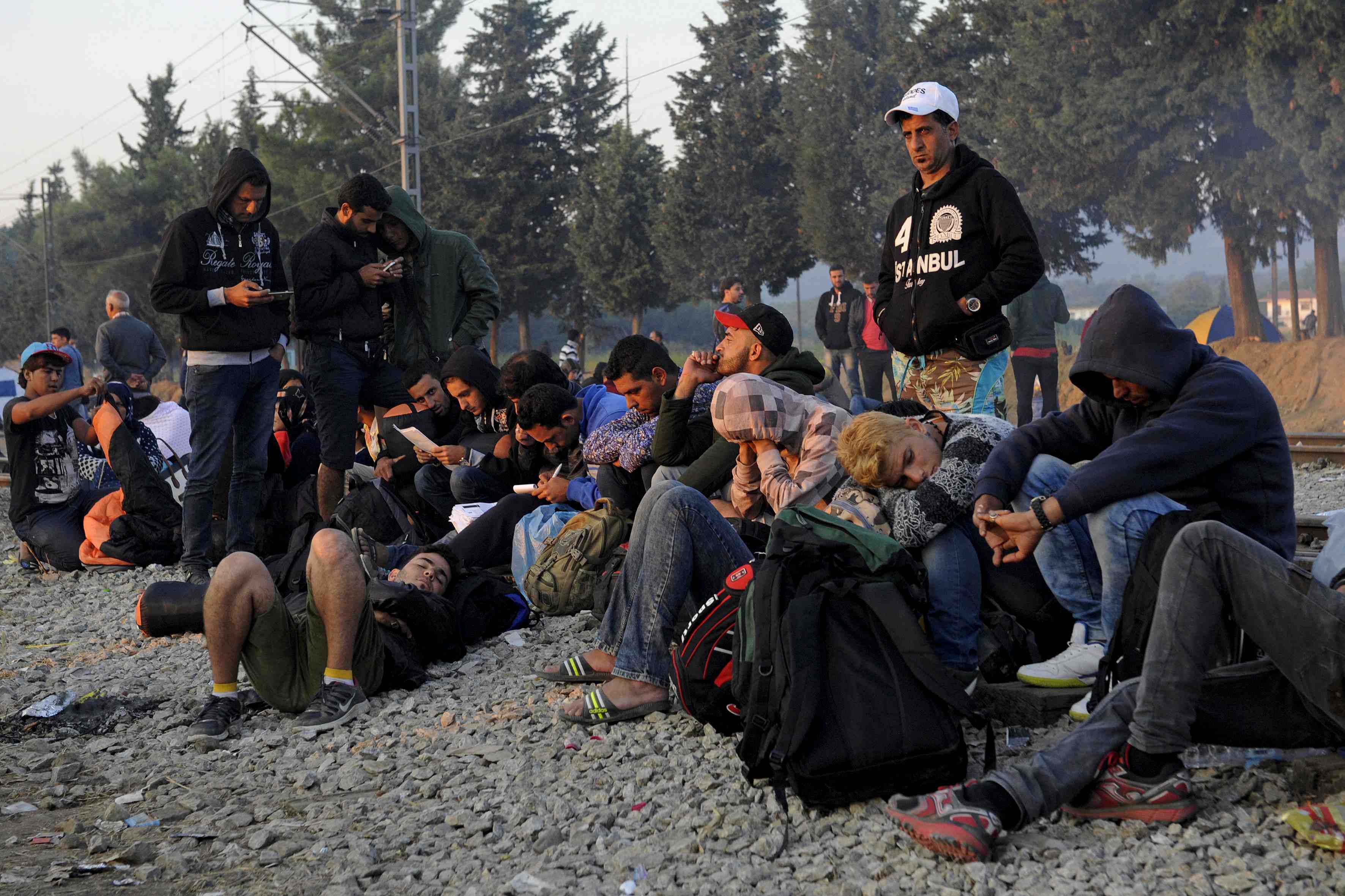 La france pourrait devoir accueillir 27.000 refugies