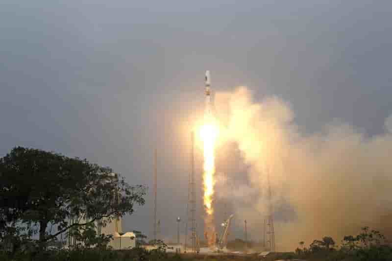 Soyouz met sur orbite deux satellites galileo