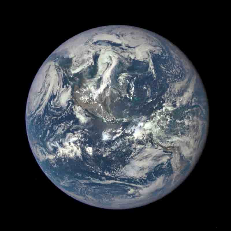 Un asteroide doit passer a 64.000 km de la terre